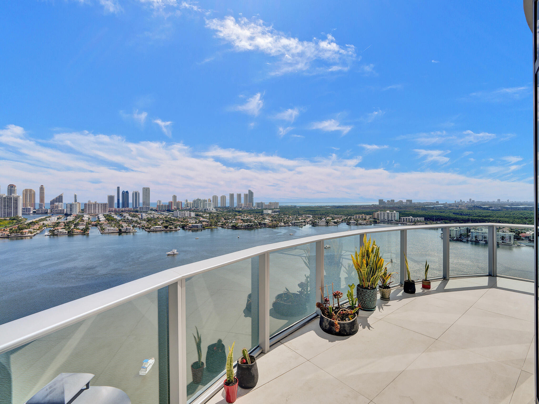 17301 Biscayne, North Miami Beach FL 33160