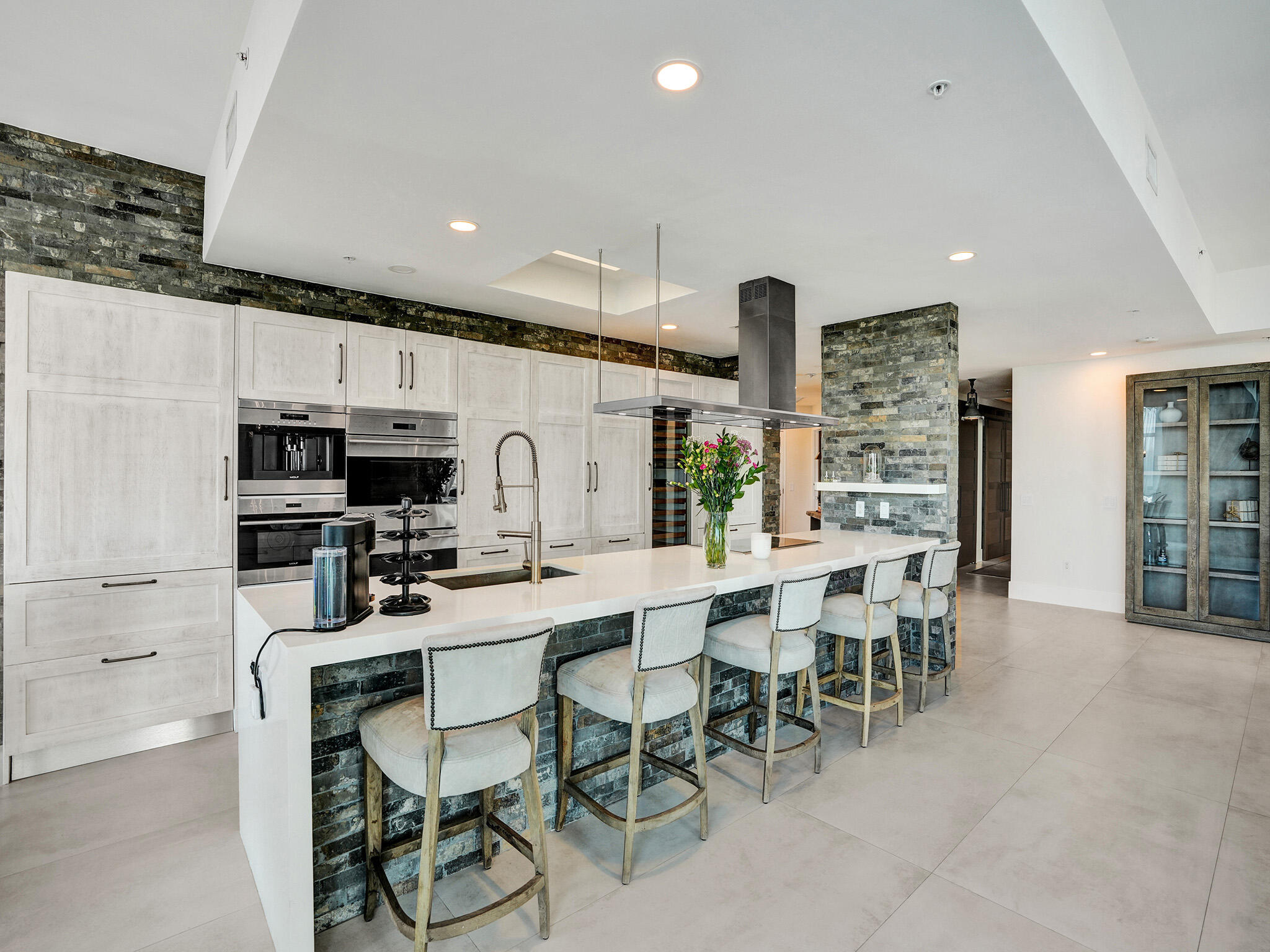 17301 Biscayne, North Miami Beach FL 33160