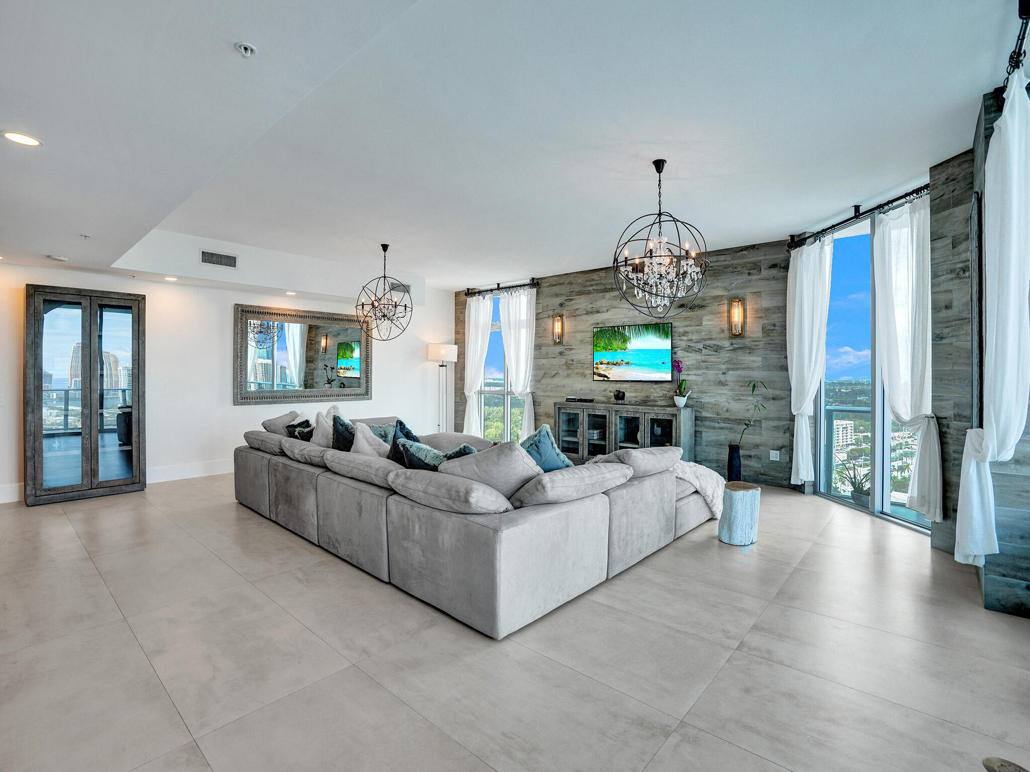 17301 Biscayne, North Miami Beach FL 33160