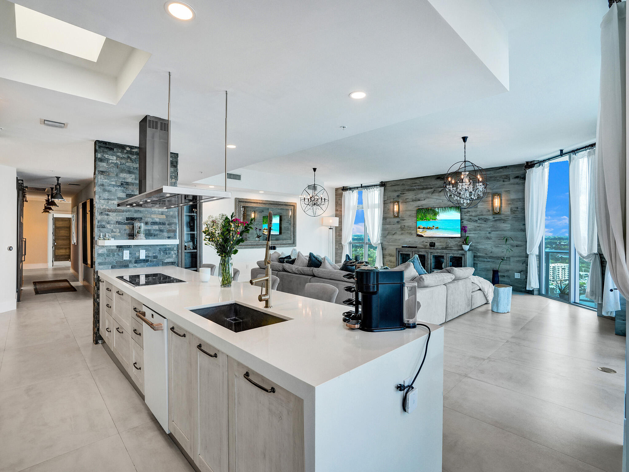 17301 Biscayne, North Miami Beach FL 33160
