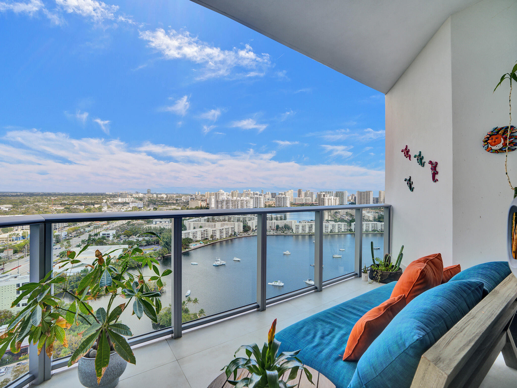 17301 Biscayne, North Miami Beach FL 33160