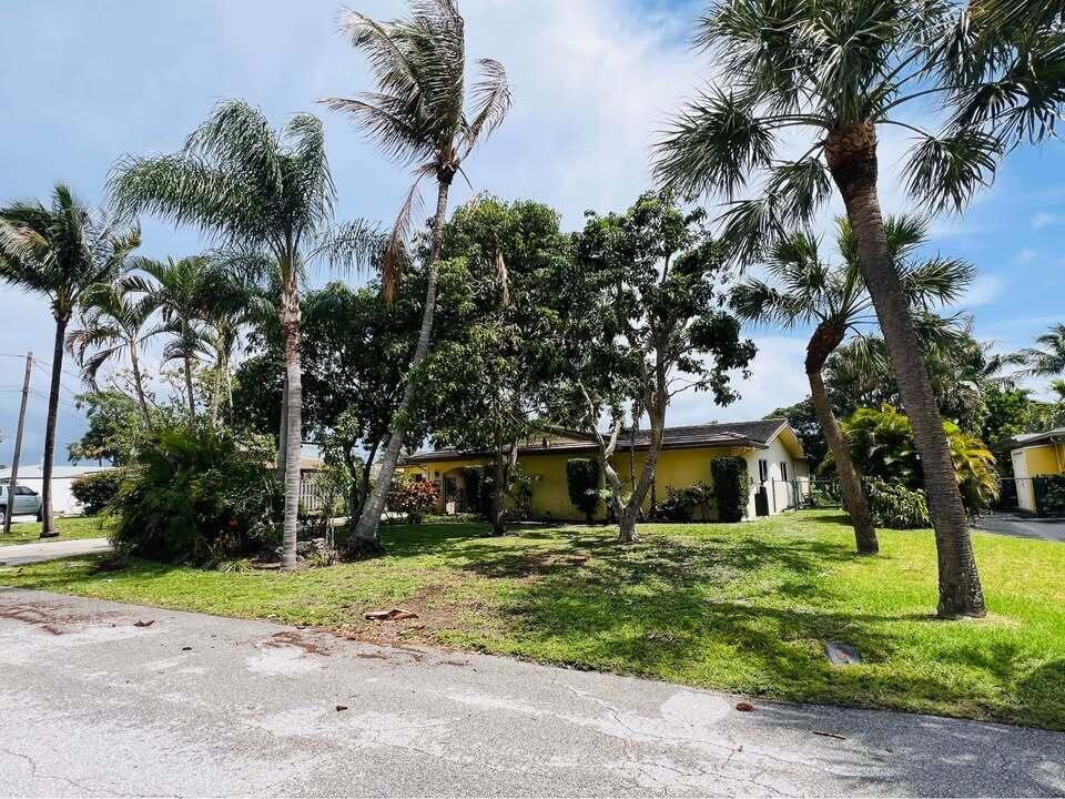 7834 Edgewater, Lake Clarke Shores FL 33406