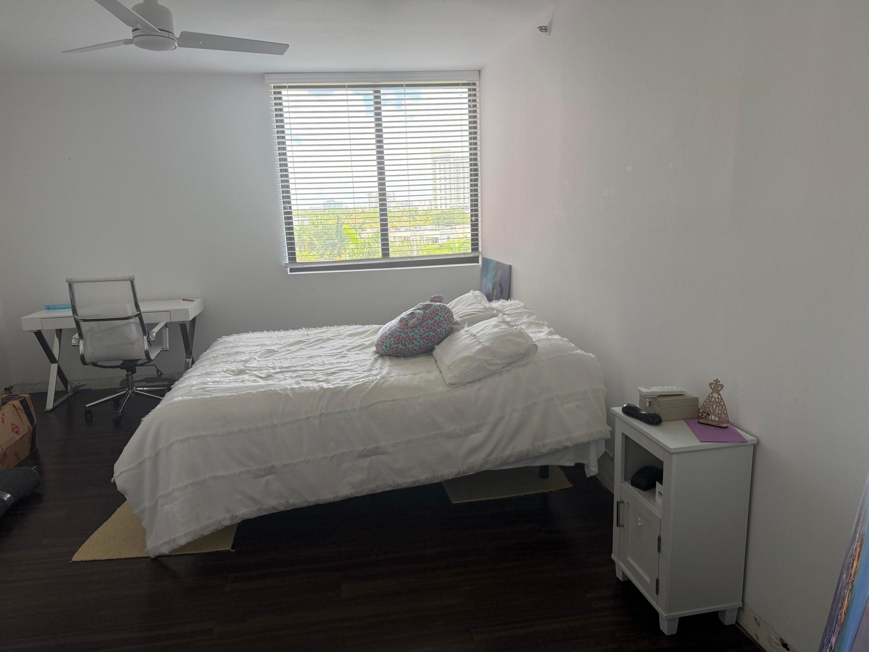 1581 Brickell #406, Miami FL 33129