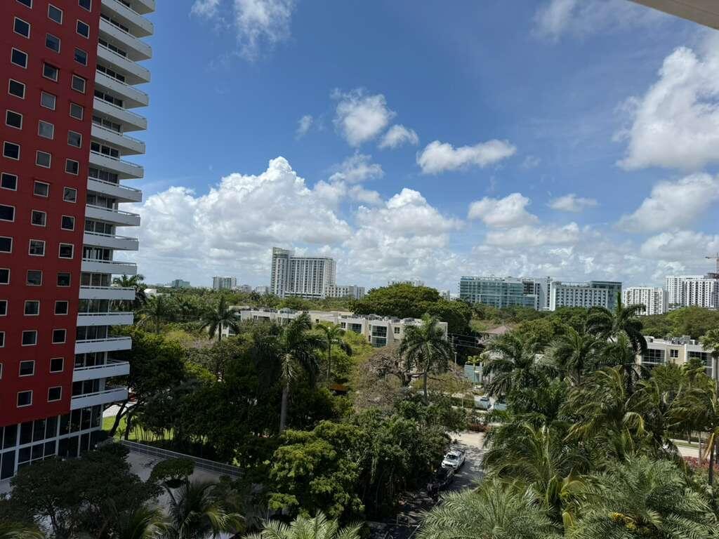 1581 Brickell #406, Miami FL 33129