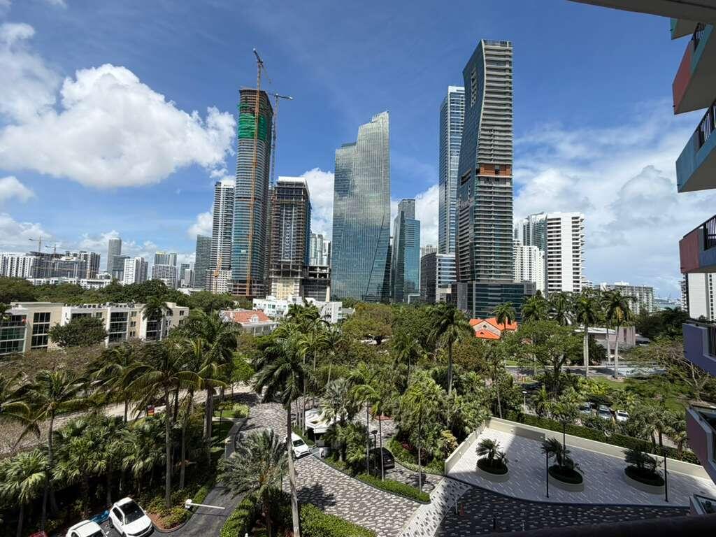 1581 Brickell #406, Miami FL 33129