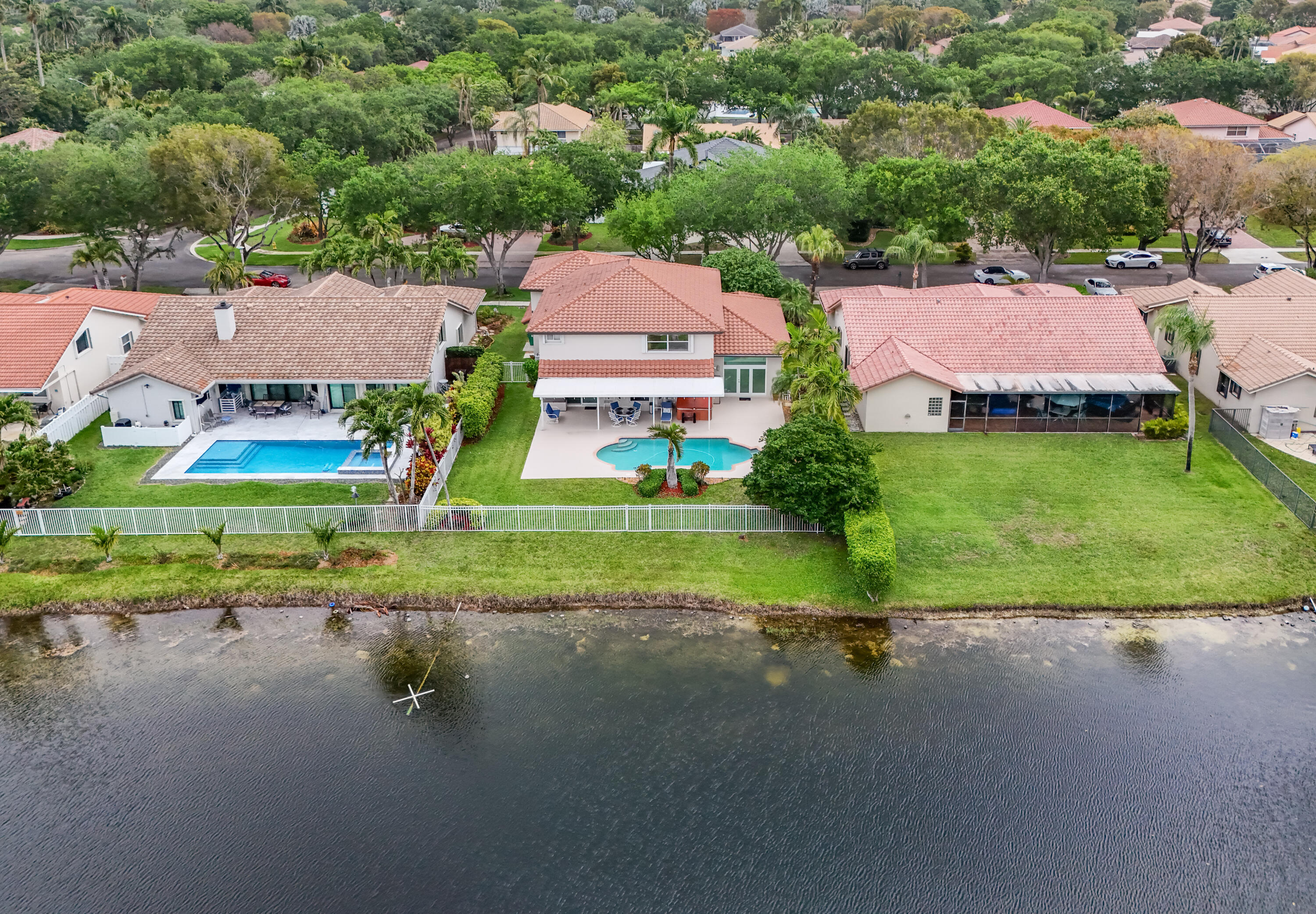 3342 Amsterdam, Cooper City FL 33026