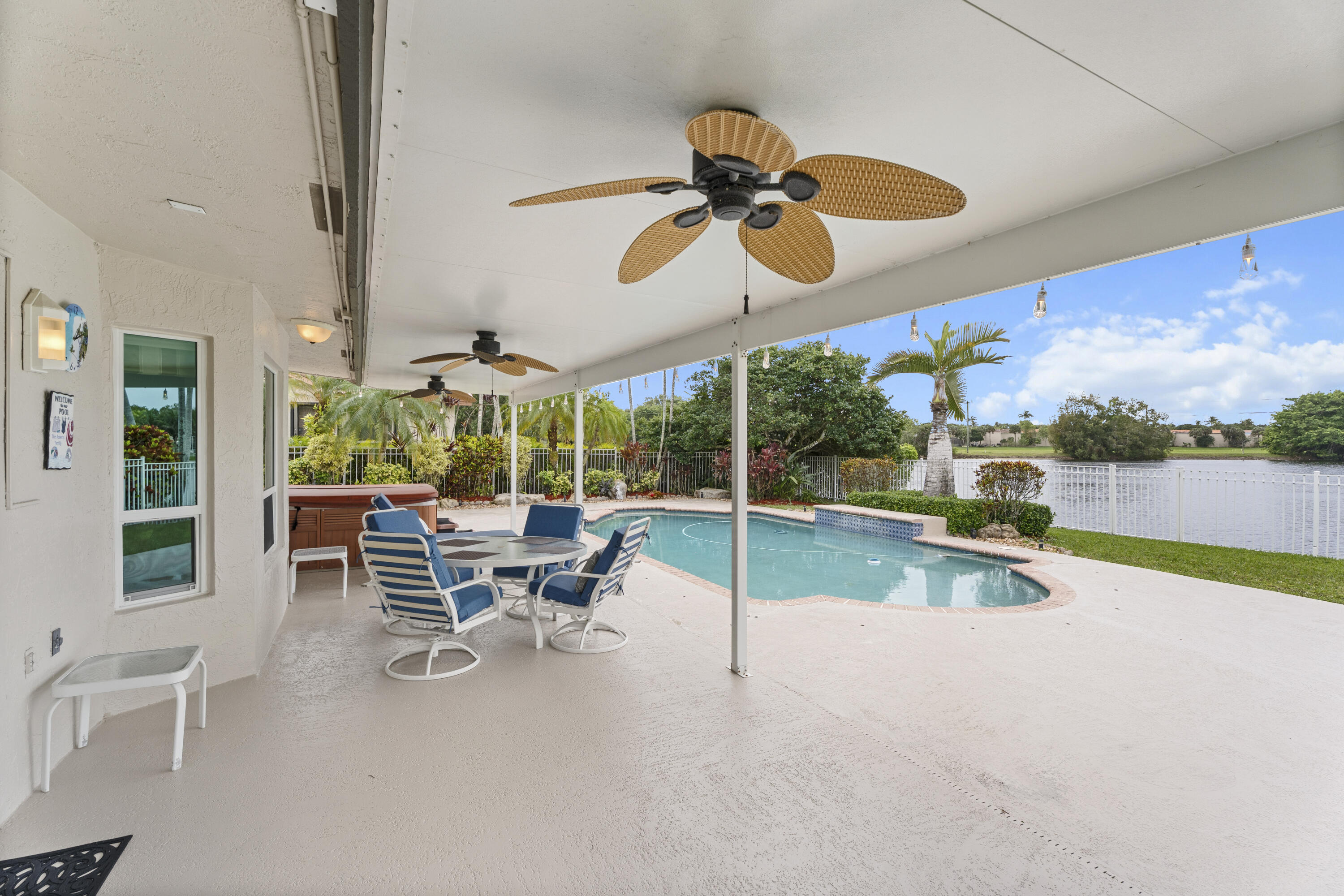 3342 Amsterdam, Cooper City FL 33026