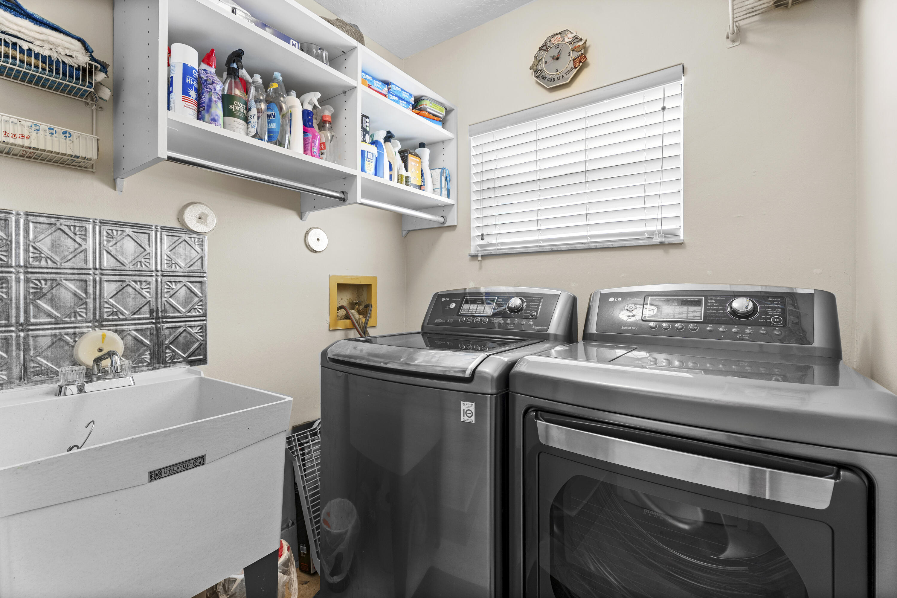 3342 Amsterdam, Cooper City FL 33026