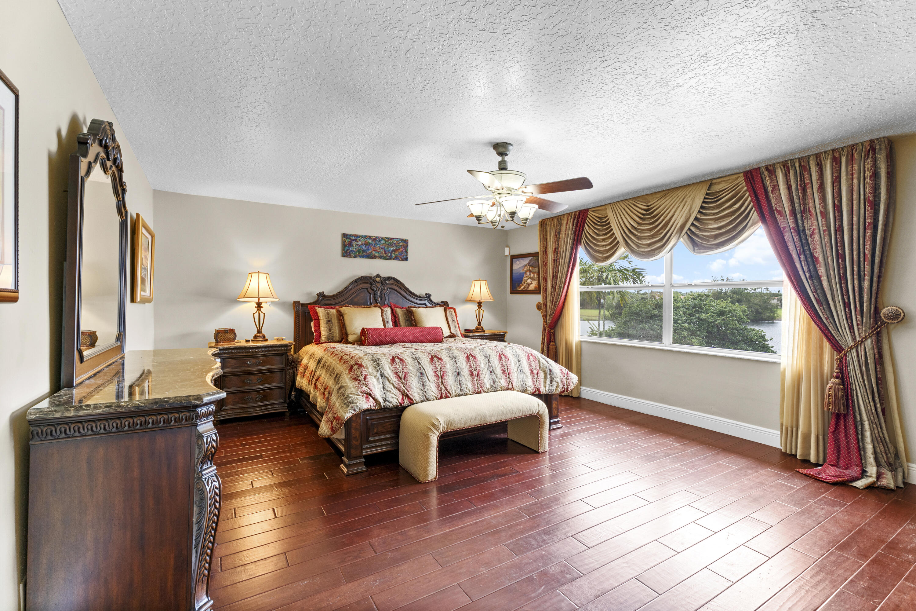 3342 Amsterdam, Cooper City FL 33026