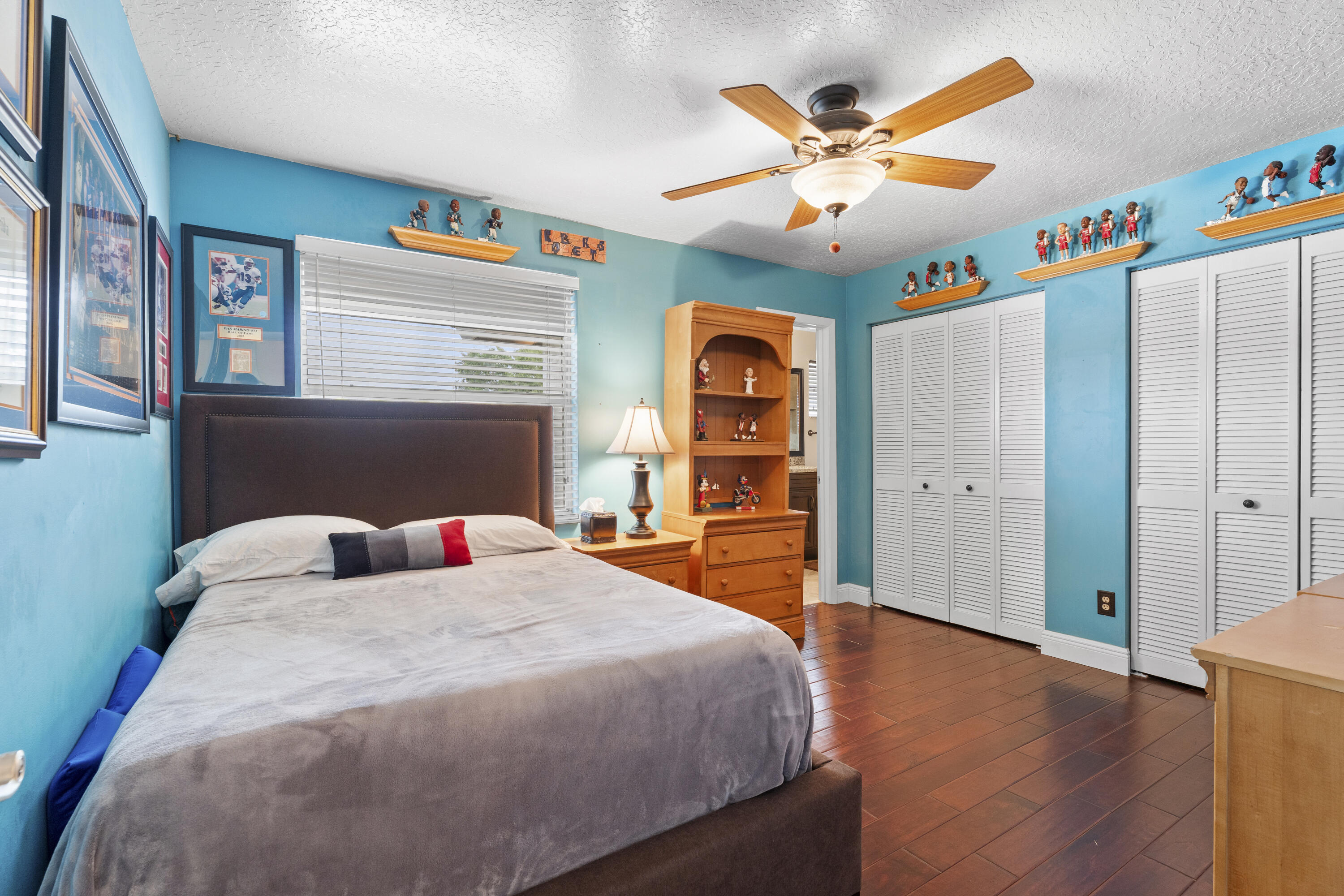 3342 Amsterdam, Cooper City FL 33026
