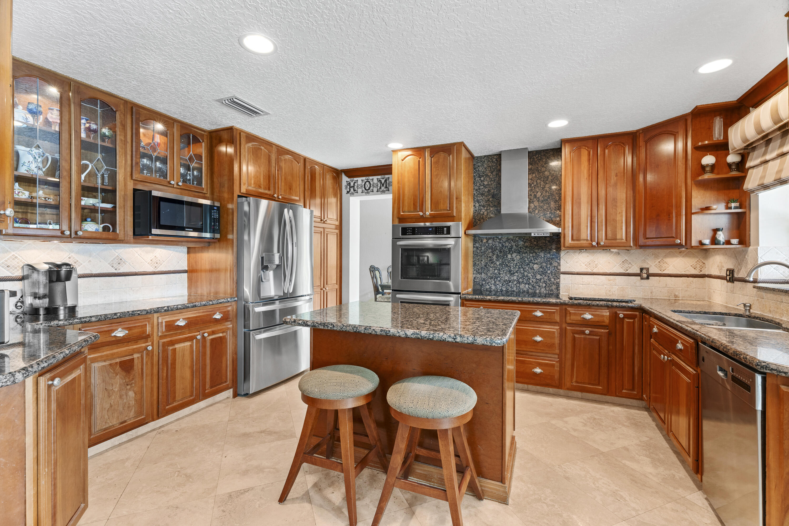 3342 Amsterdam, Cooper City FL 33026