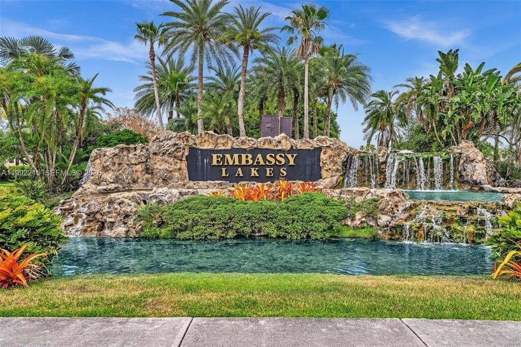 3342 Amsterdam, Cooper City FL 33026