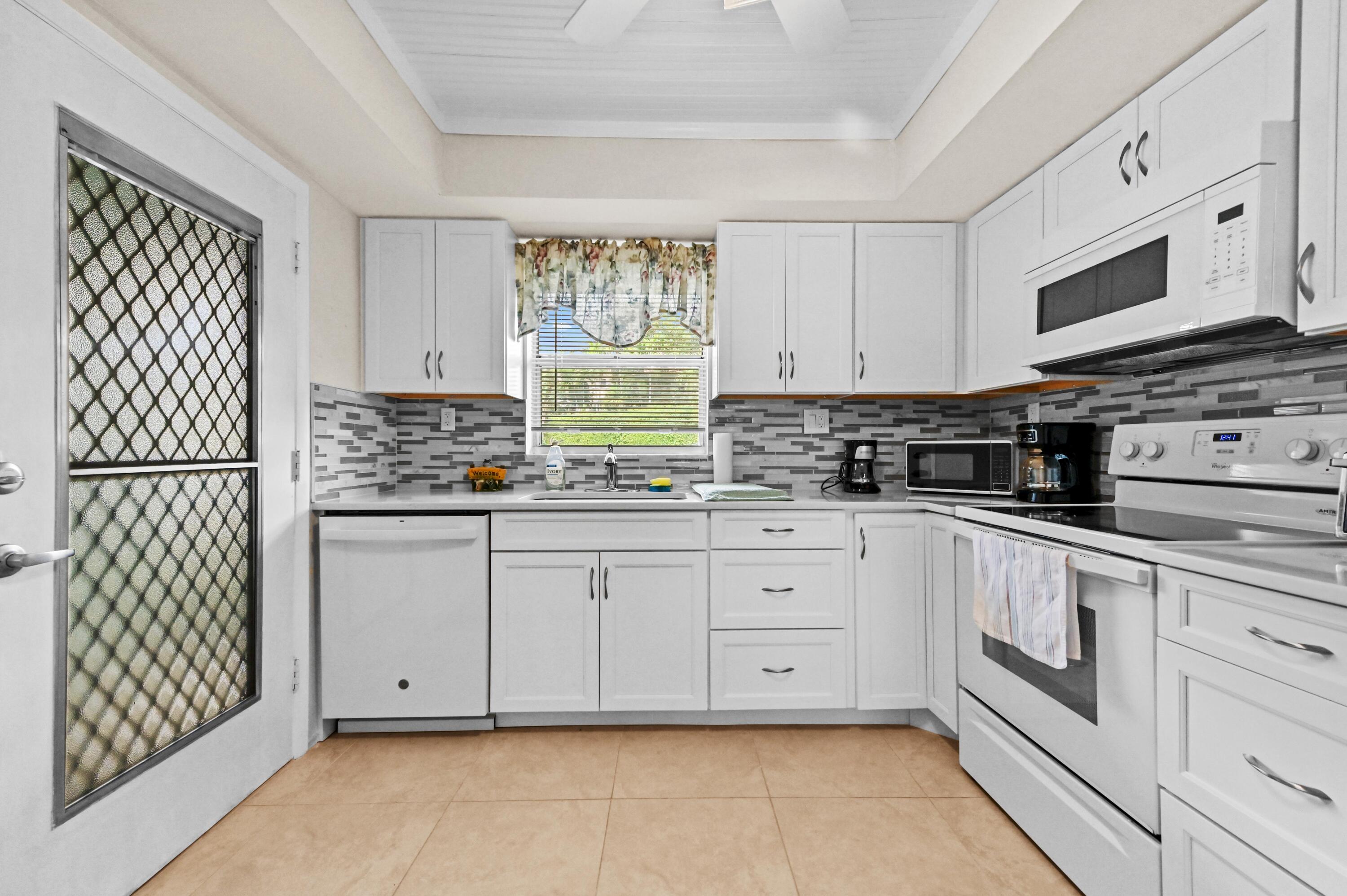 5540 N Ocean #107, Ocean Ridge FL 33435