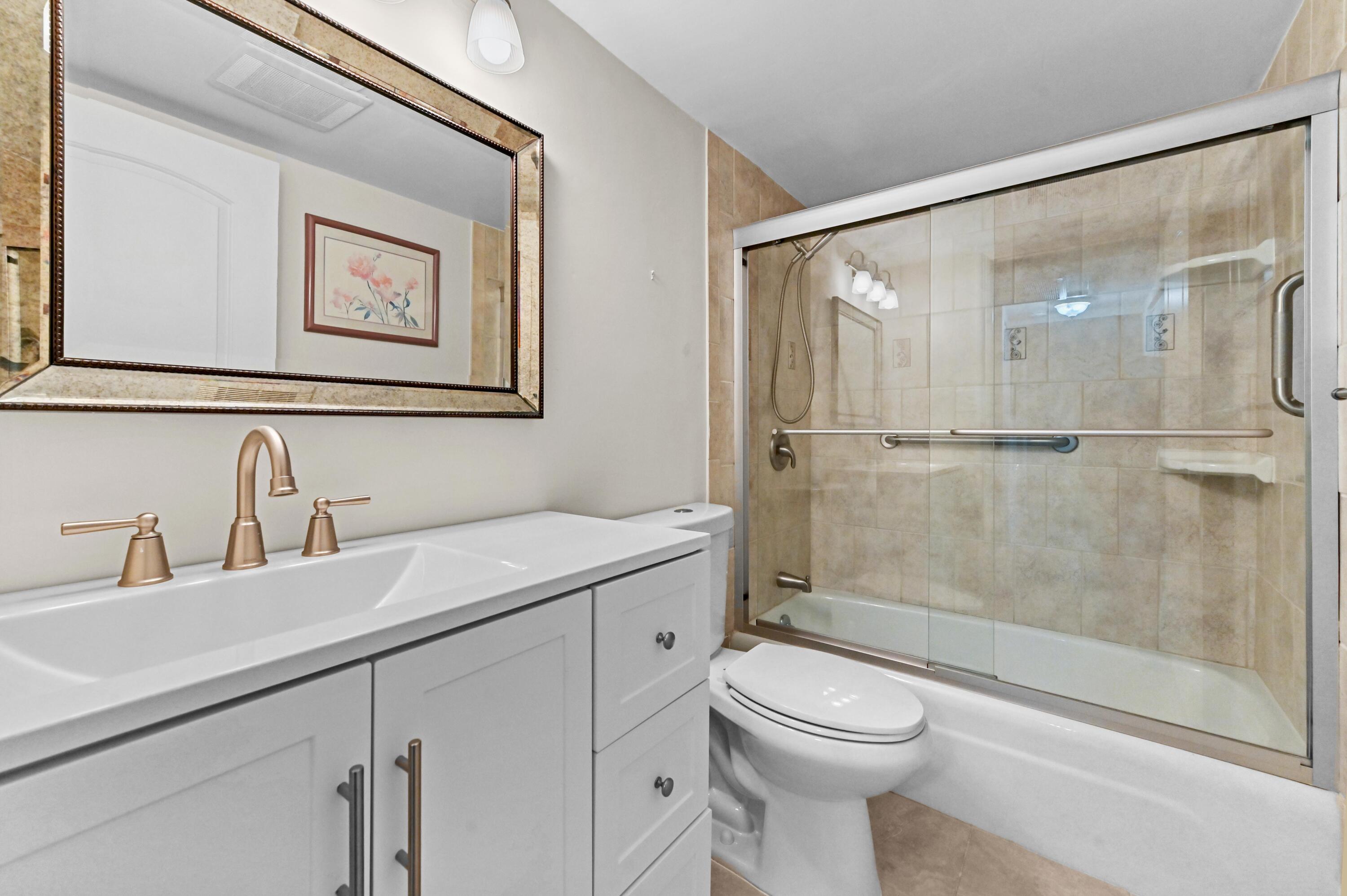 5540 N Ocean #107, Ocean Ridge FL 33435
