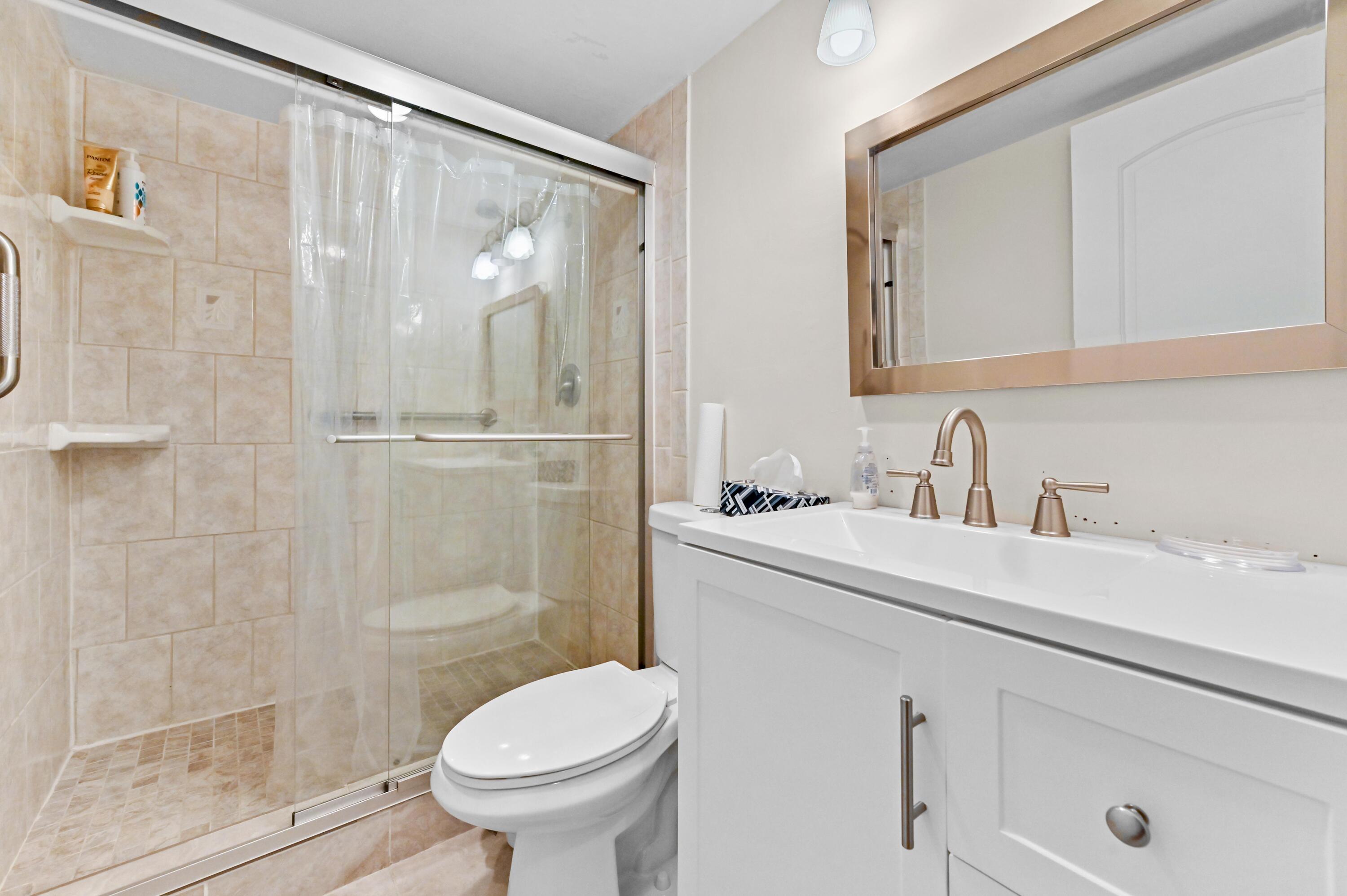 5540 N Ocean #107, Ocean Ridge FL 33435