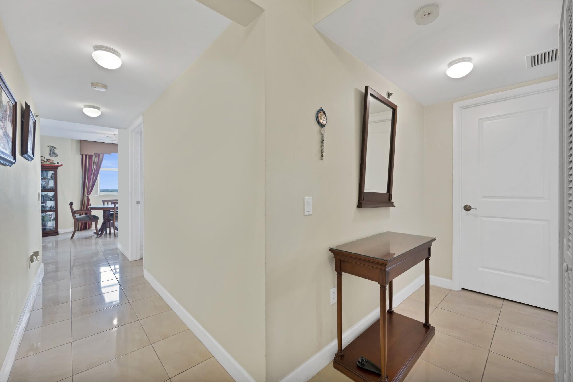 2641 N Flamingo #2108 N, Plantation FL 33323