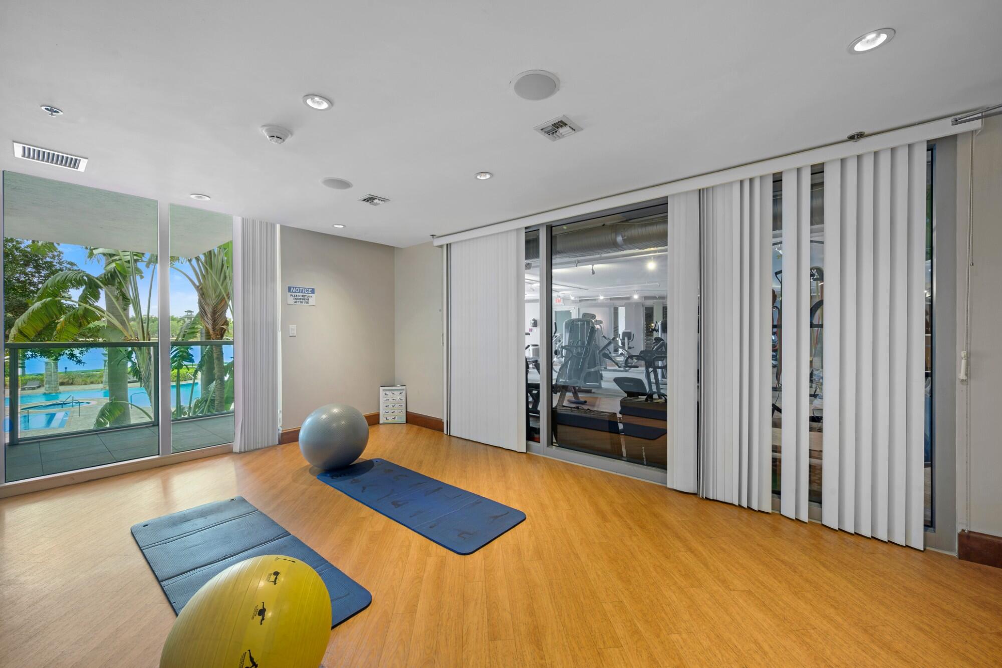 2641 N Flamingo #2108 N, Plantation FL 33323