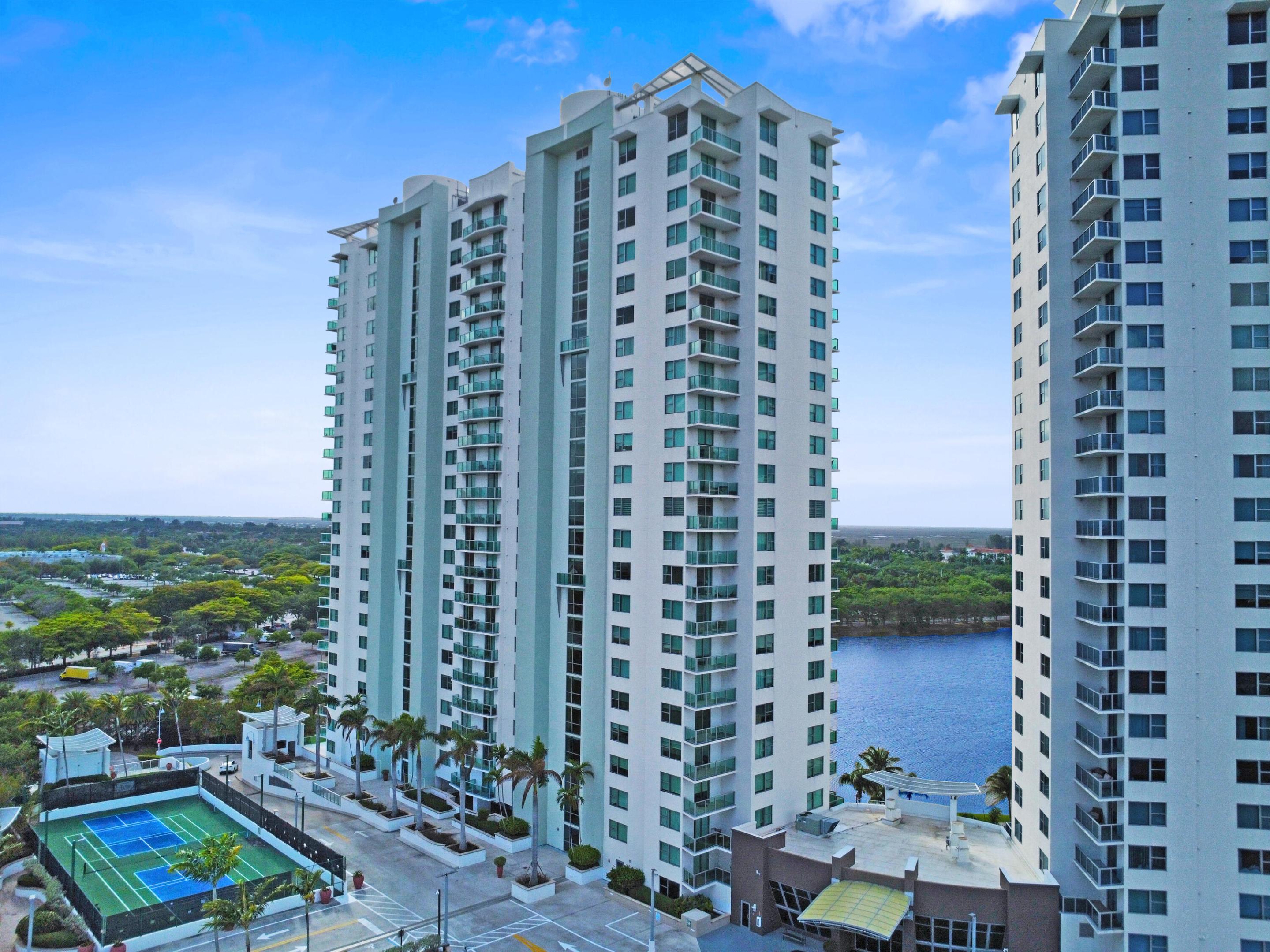 2641 N Flamingo #2108 N, Plantation FL 33323
