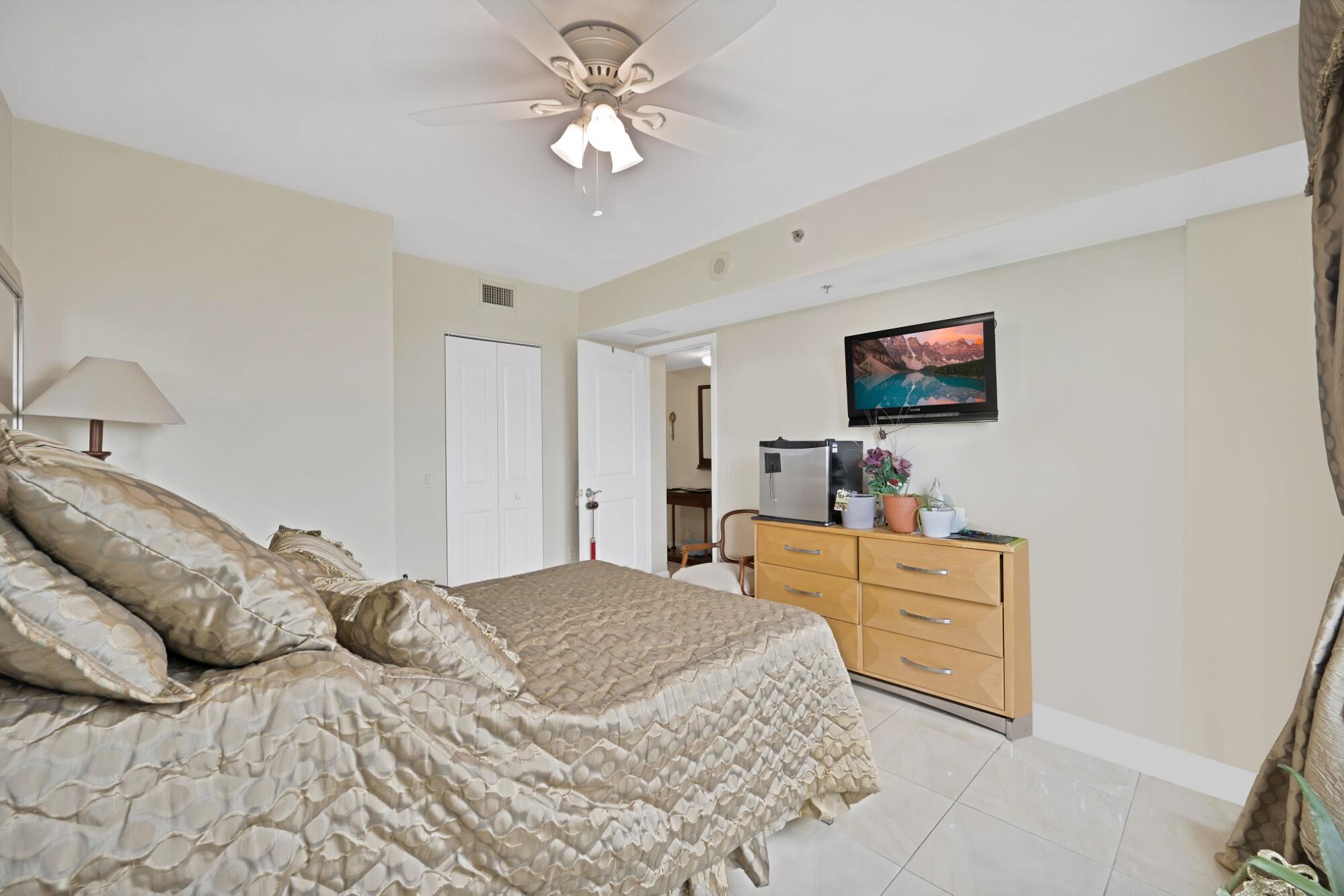 2641 N Flamingo #2108 N, Plantation FL 33323