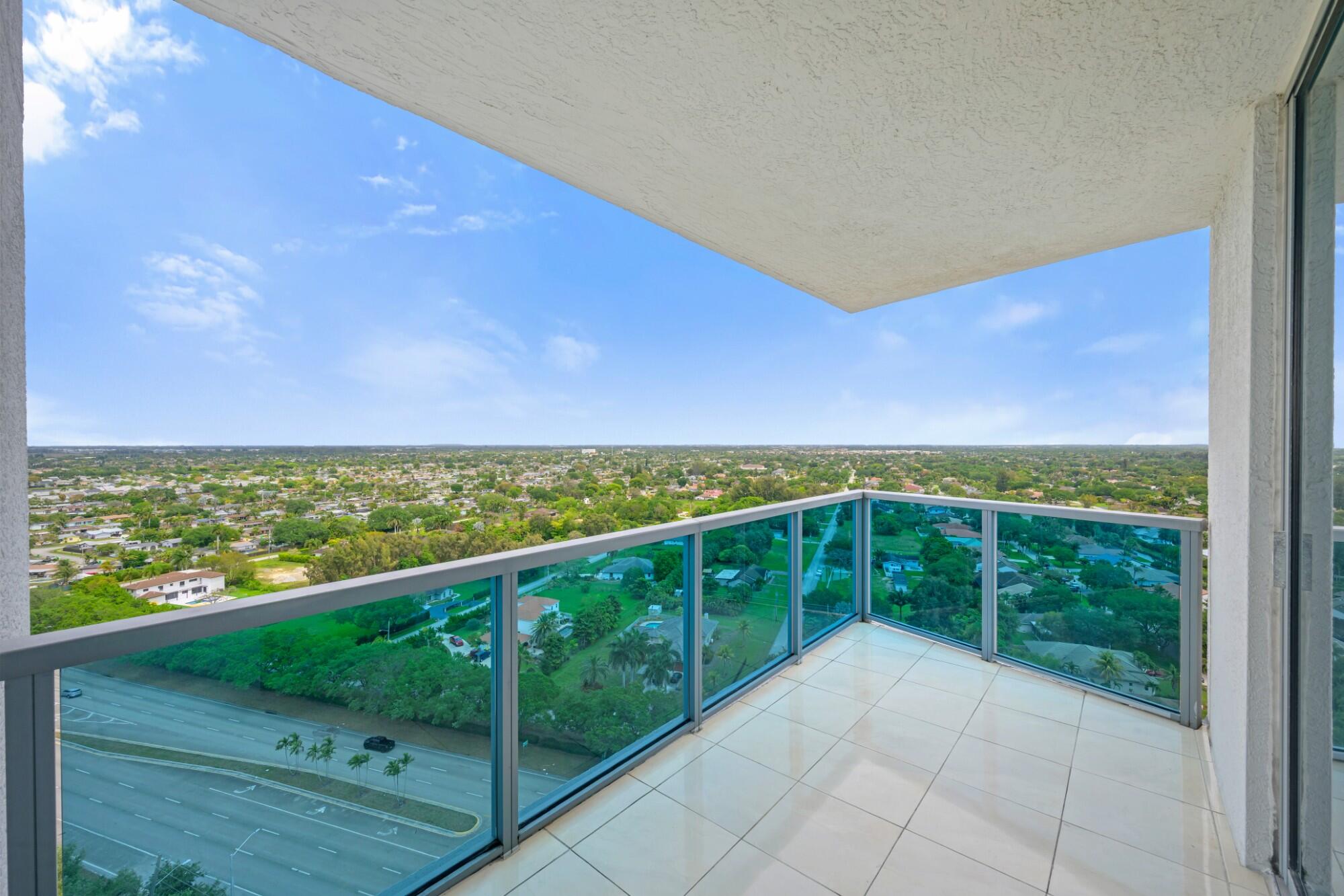 2641 N Flamingo #2108 N, Plantation FL 33323