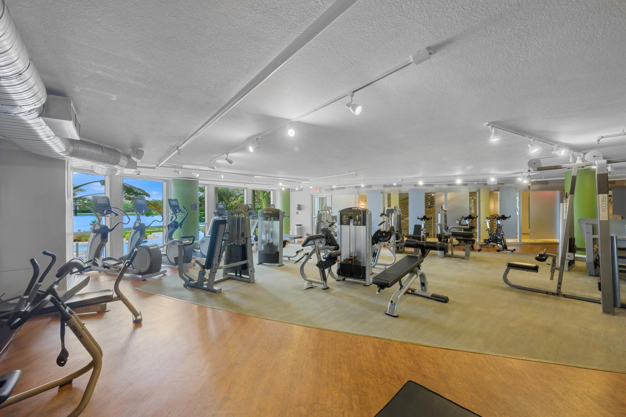 2641 N Flamingo #2108 N, Plantation FL 33323