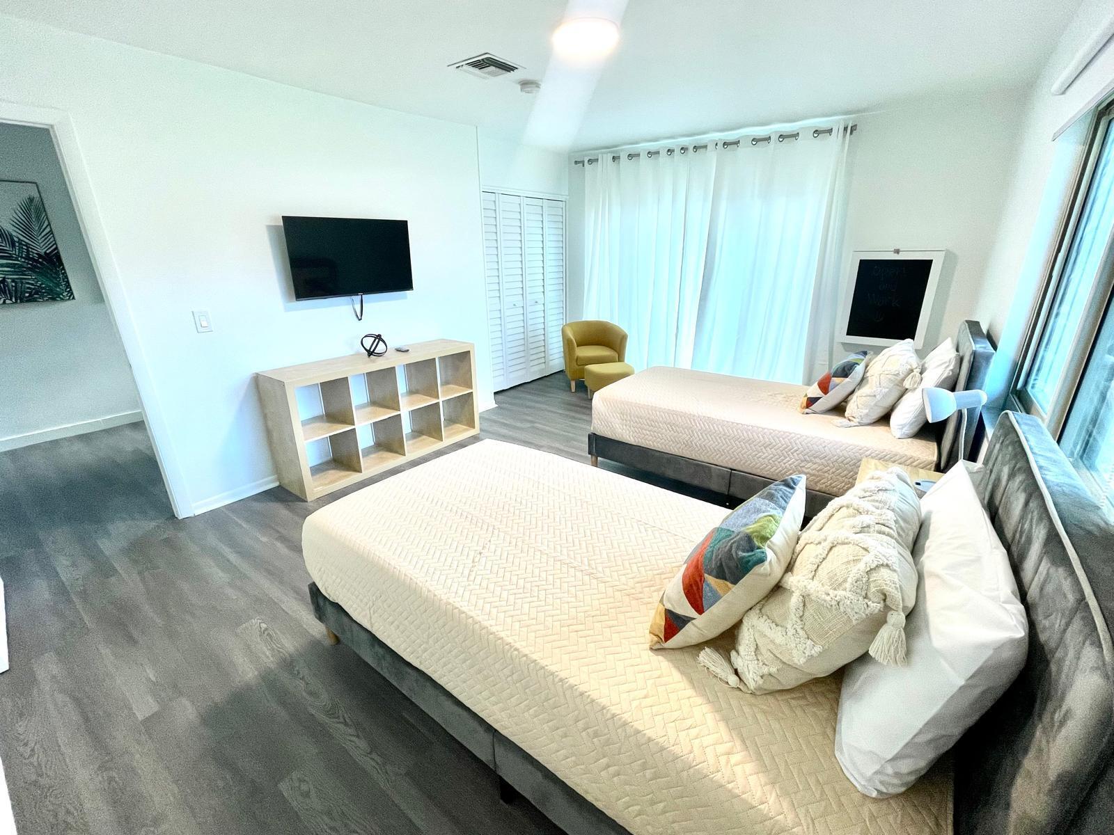 2809 SW 46th, Dania Beach FL 33312