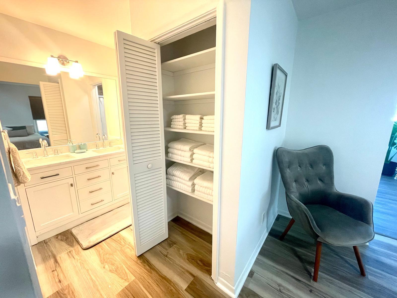 2809 SW 46th, Dania Beach FL 33312