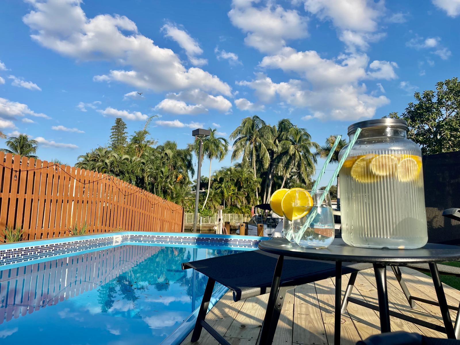 2809 SW 46th, Dania Beach FL 33312