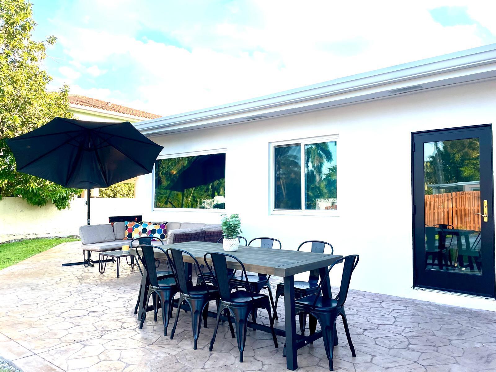 2809 SW 46th, Dania Beach FL 33312