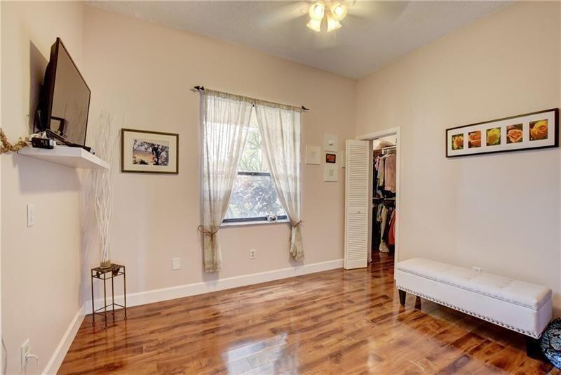 7448 La Paz #104, Boca Raton FL 33433