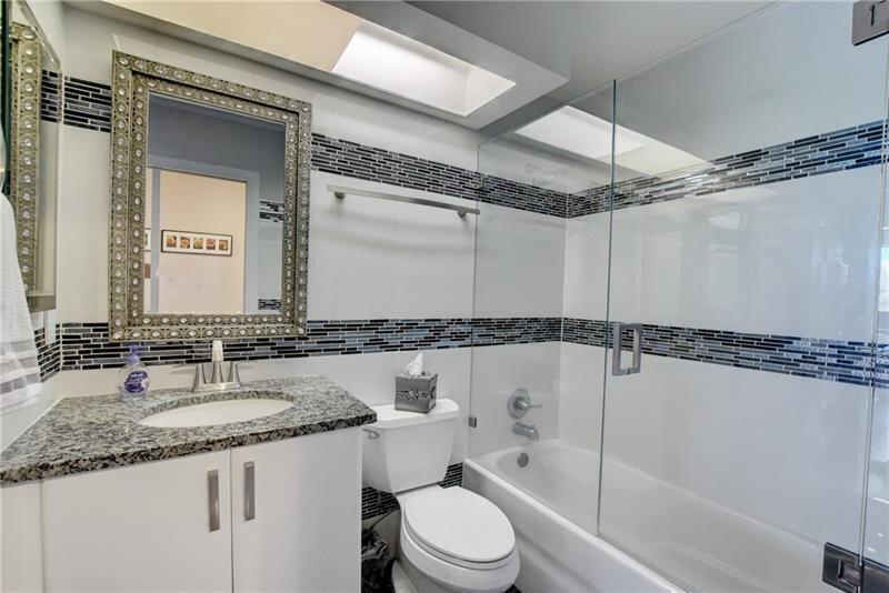 7448 La Paz #104, Boca Raton FL 33433