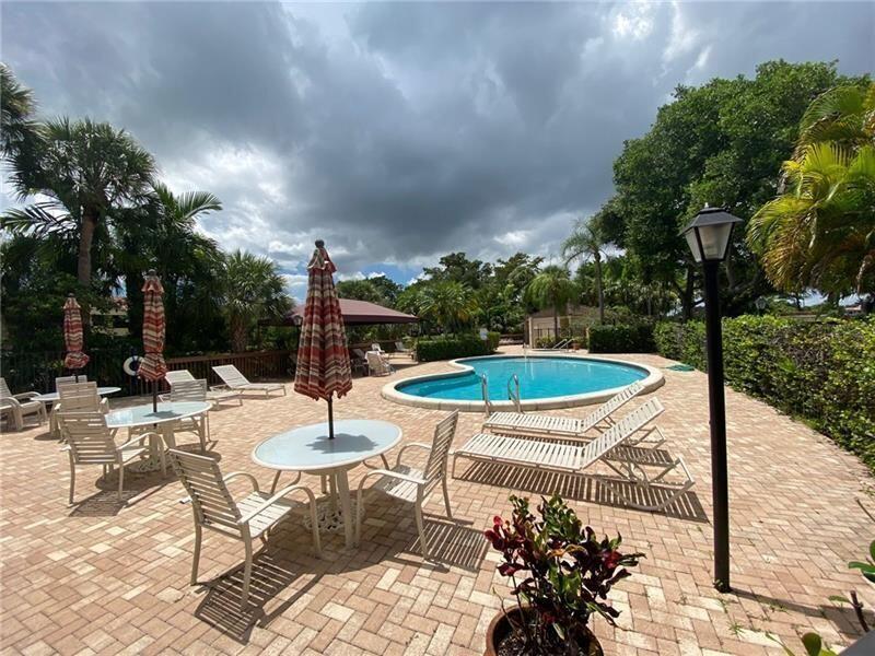 7448 La Paz #104, Boca Raton FL 33433