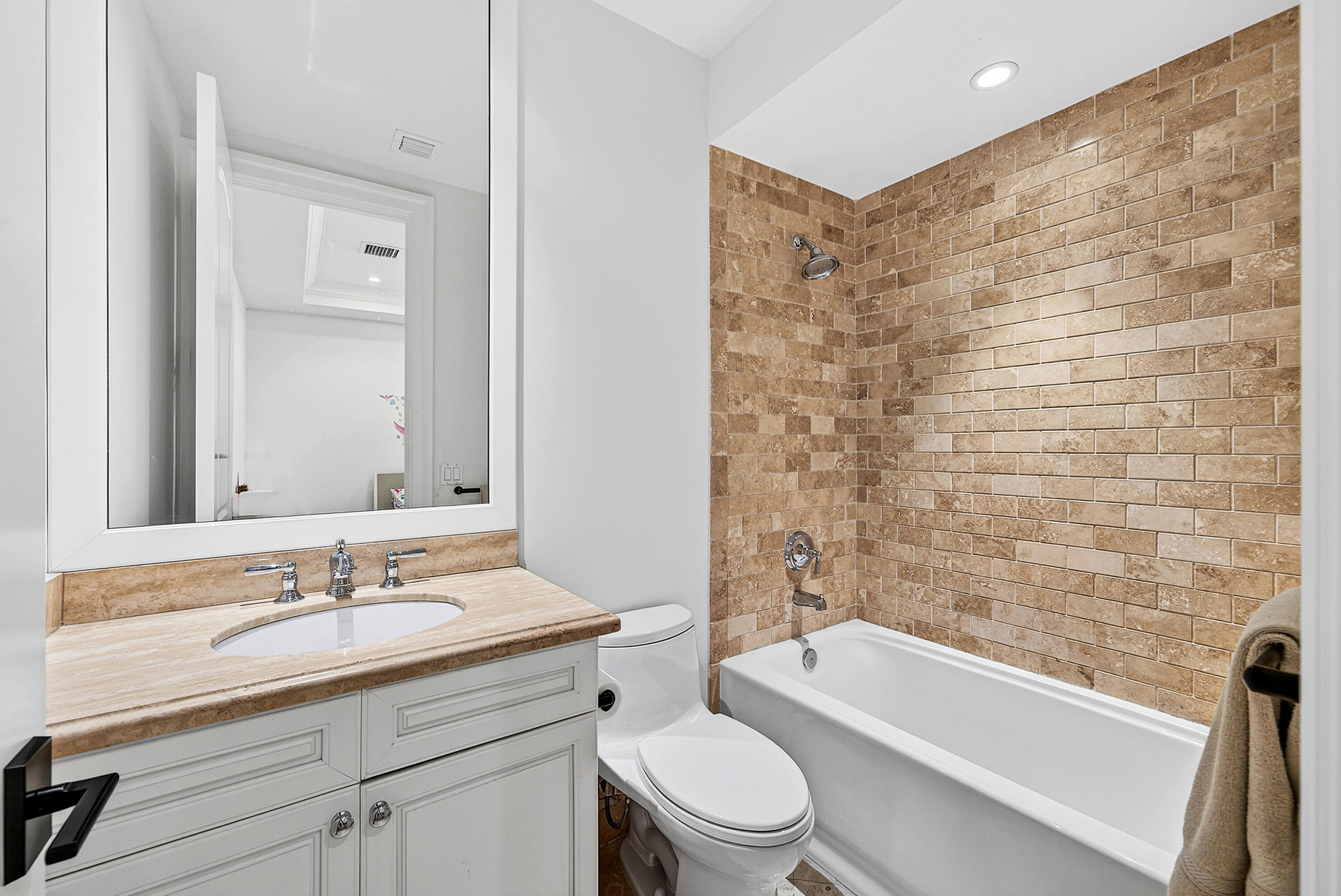 755 Fern, Boca Raton FL 33432