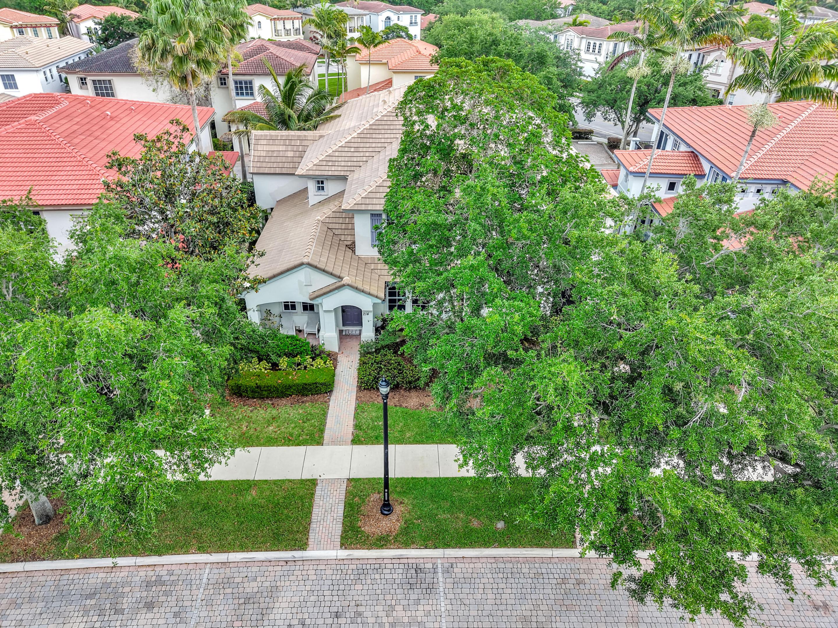 214 Evergrene, Palm Beach Gardens FL 33410