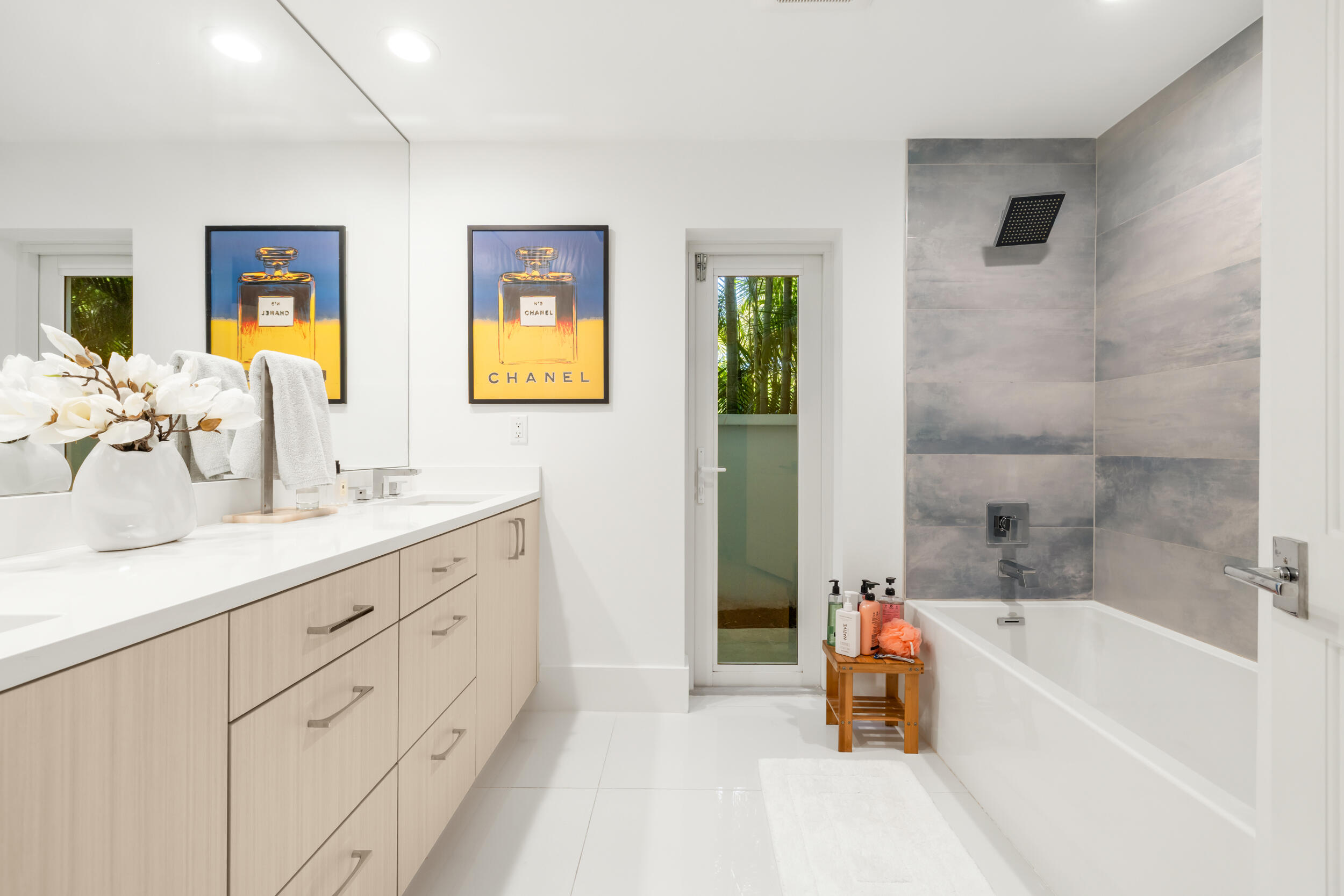 121 Seville, West Palm Beach FL 33405