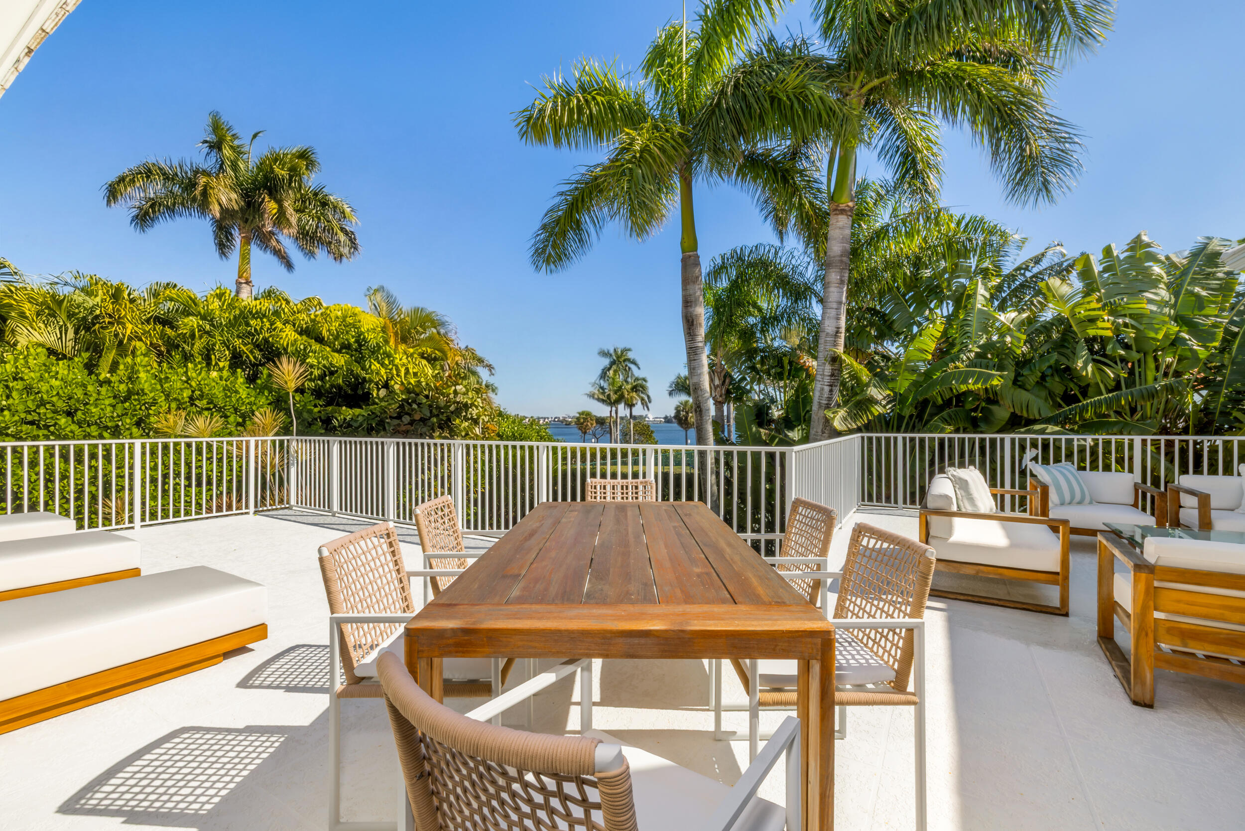 121 Seville, West Palm Beach FL 33405