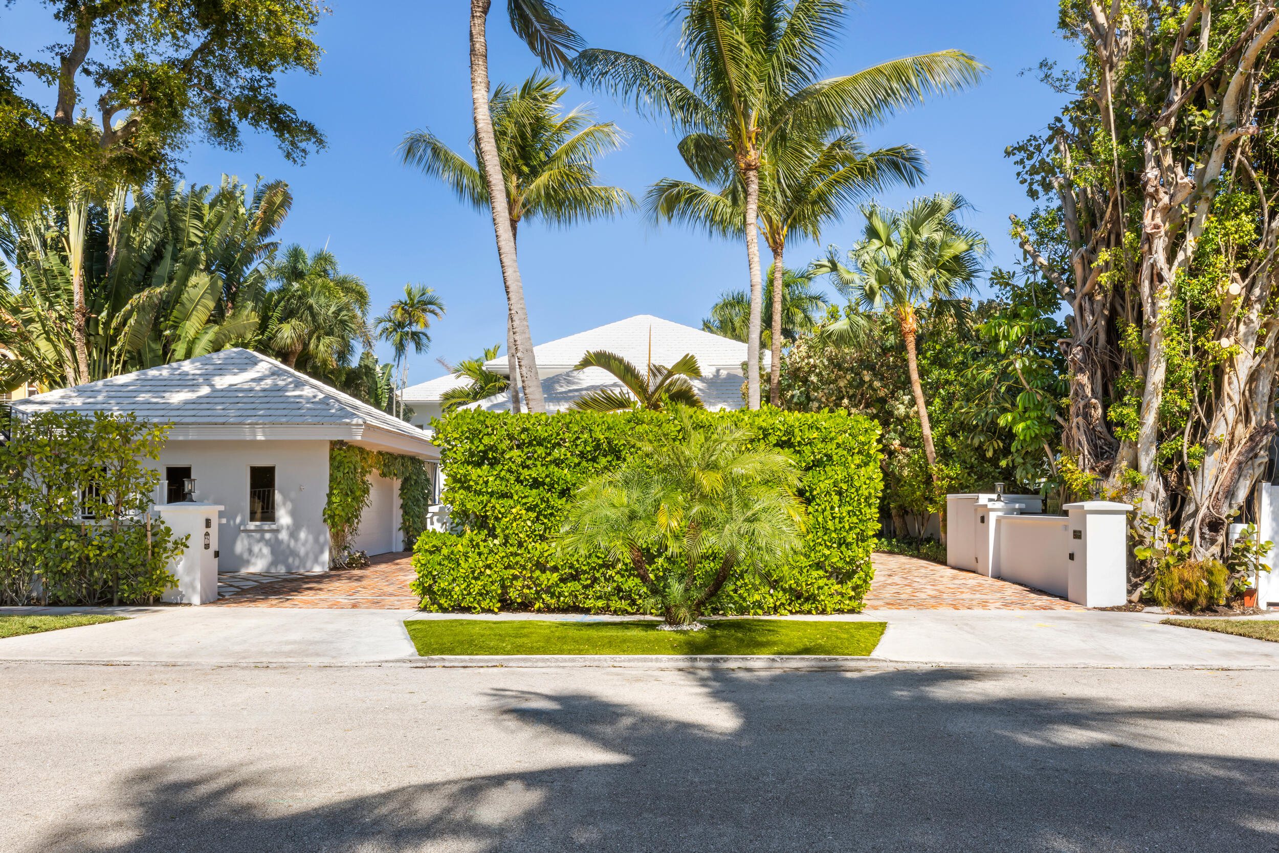 121 Seville, West Palm Beach FL 33405