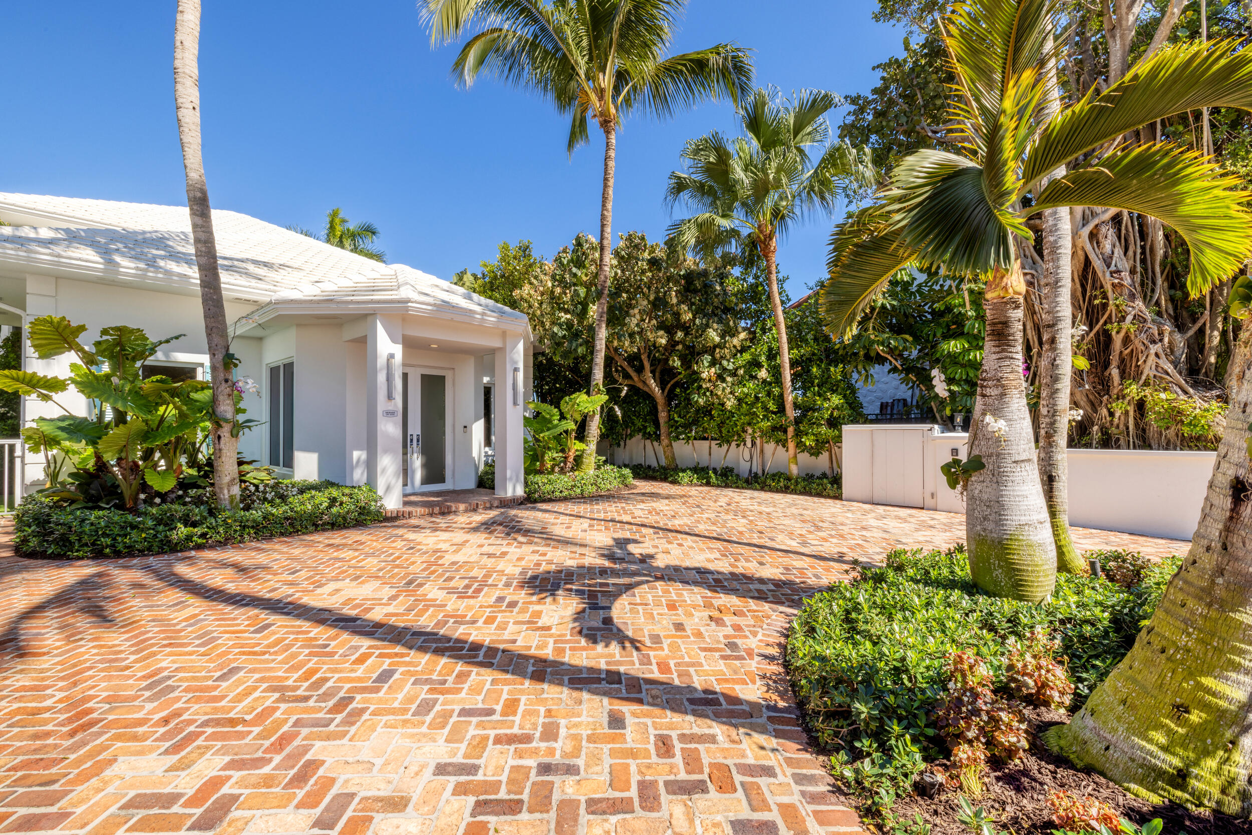 121 Seville, West Palm Beach FL 33405