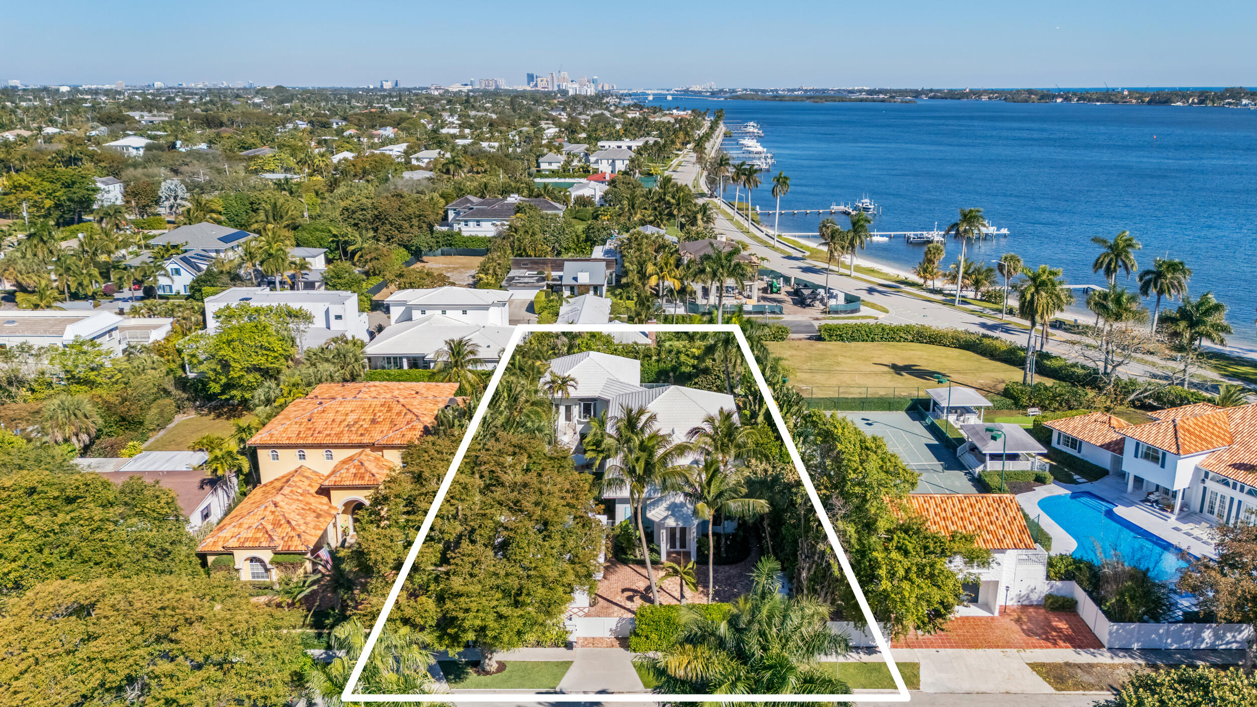 121 Seville, West Palm Beach FL 33405