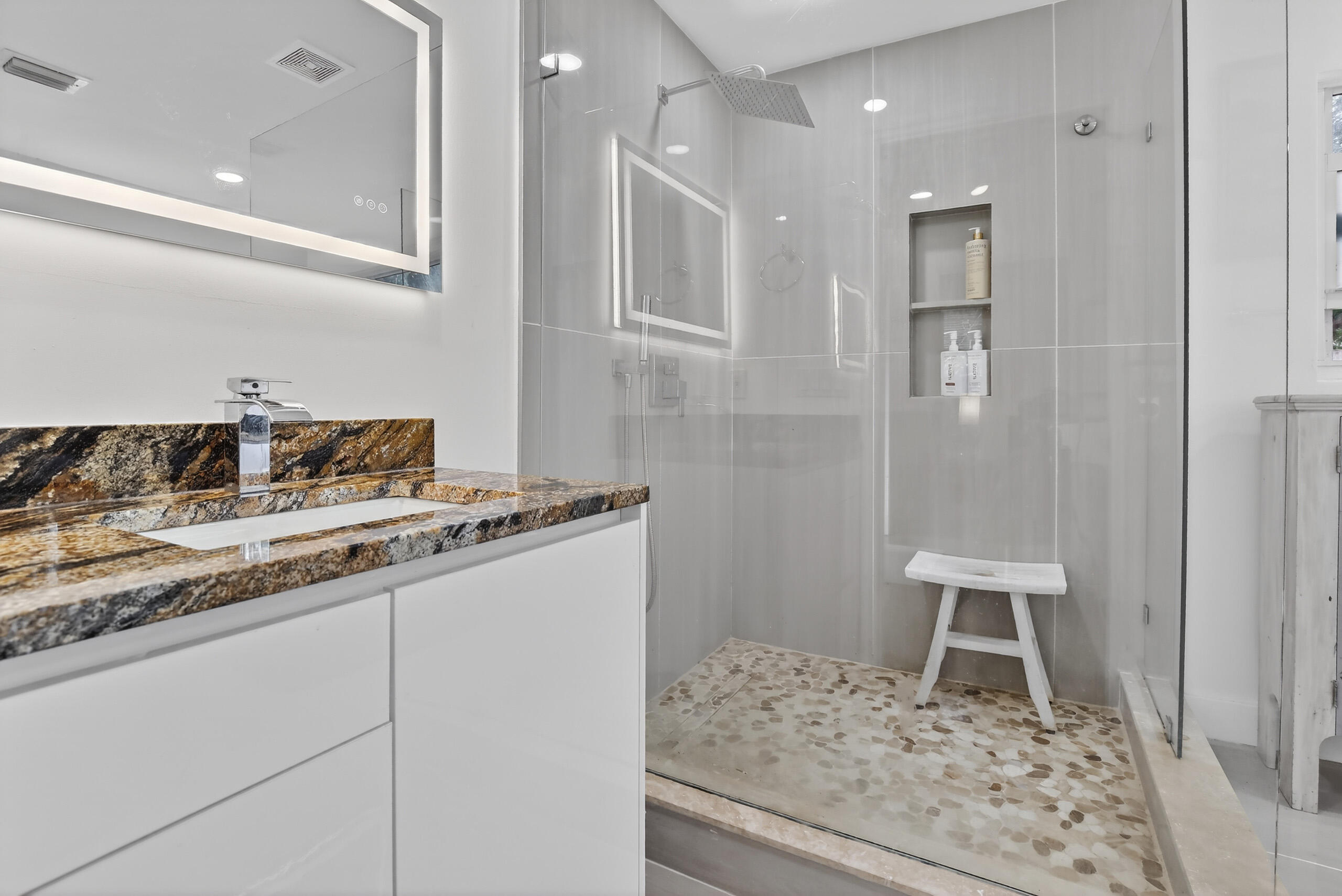605 SW 6th, Fort Lauderdale FL 33315