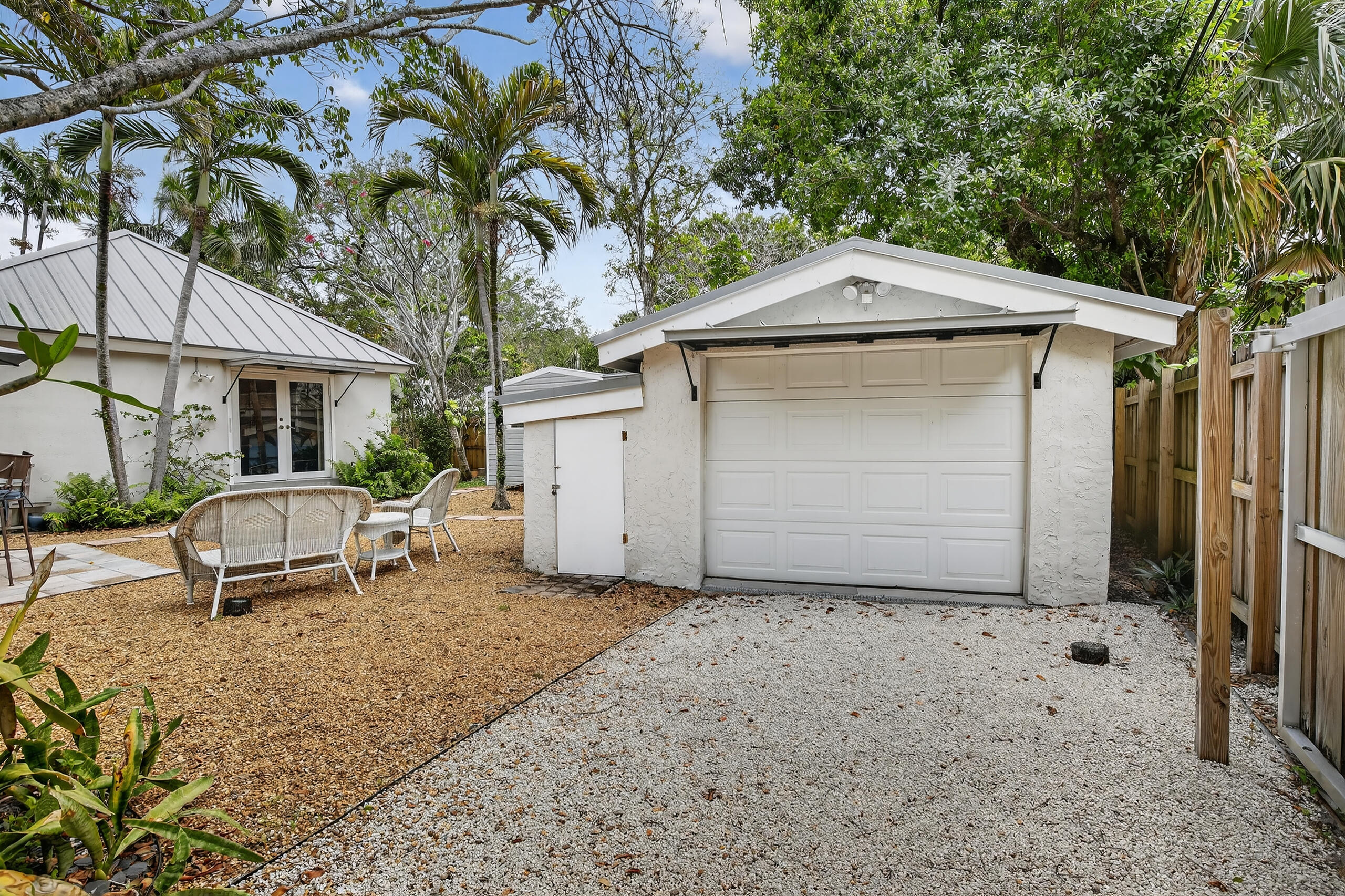 605 SW 6th, Fort Lauderdale FL 33315