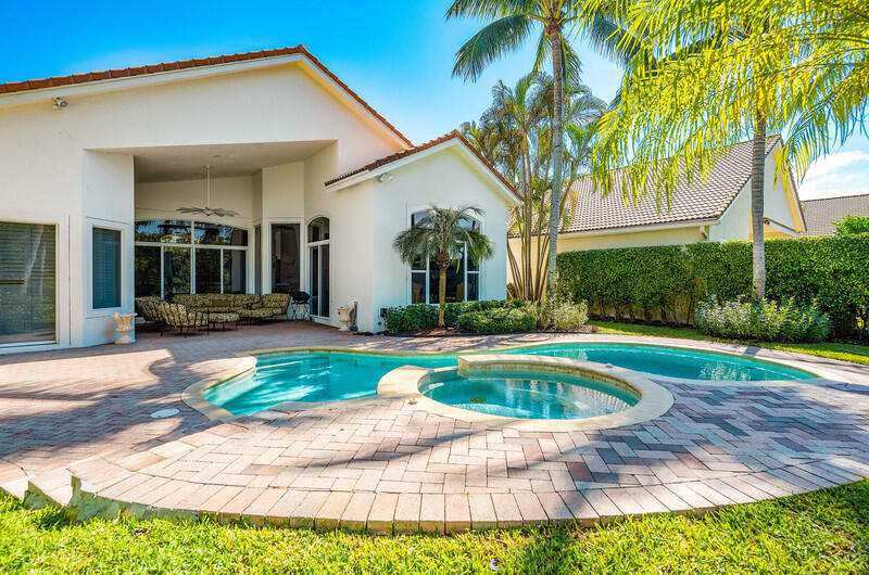 14364 Stroller, Wellington FL 33414