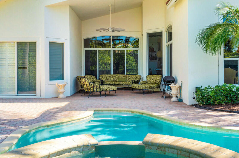 14364 Stroller, Wellington FL 33414