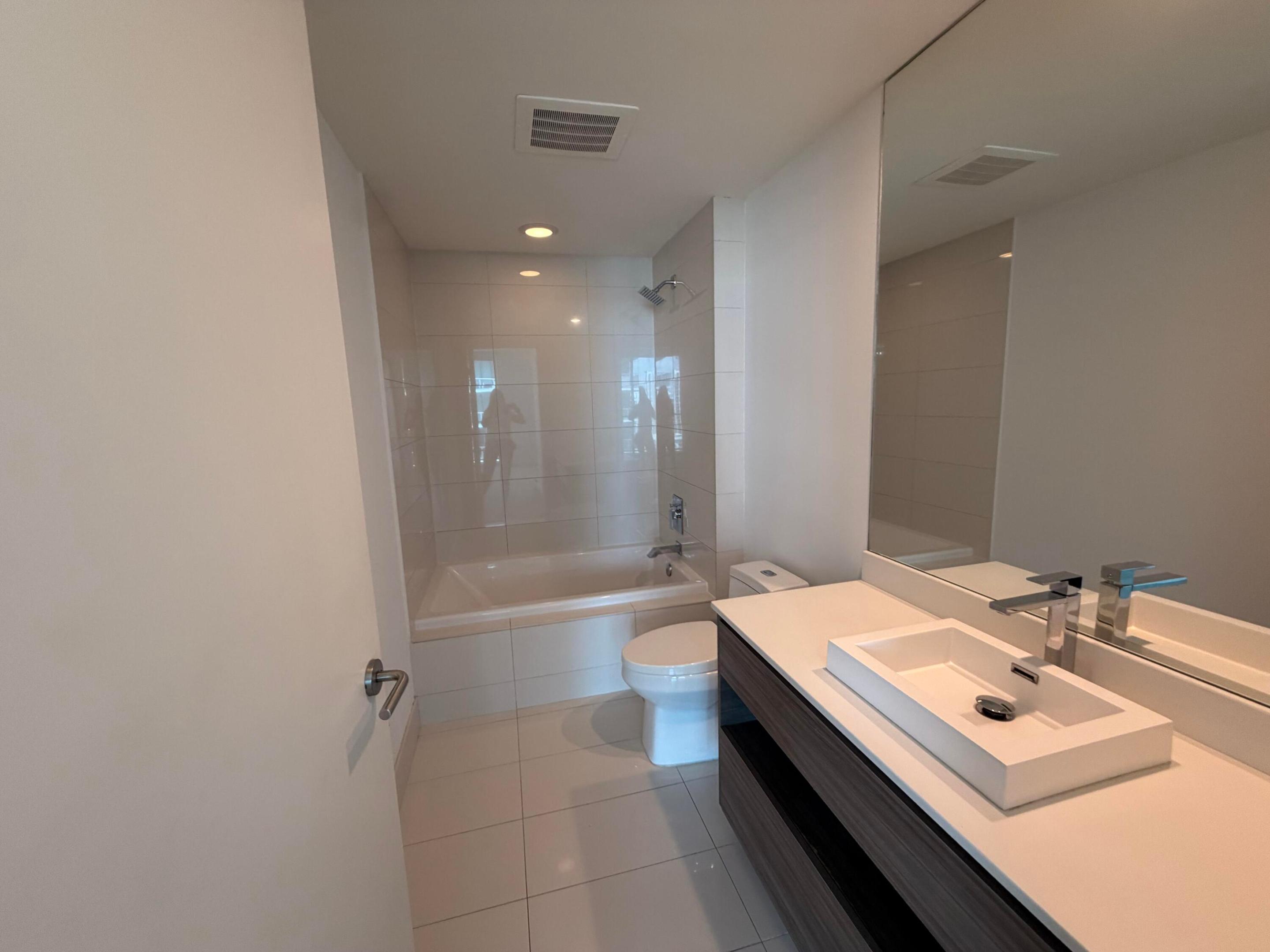 1100 S Miami #2206, Miami FL 33130