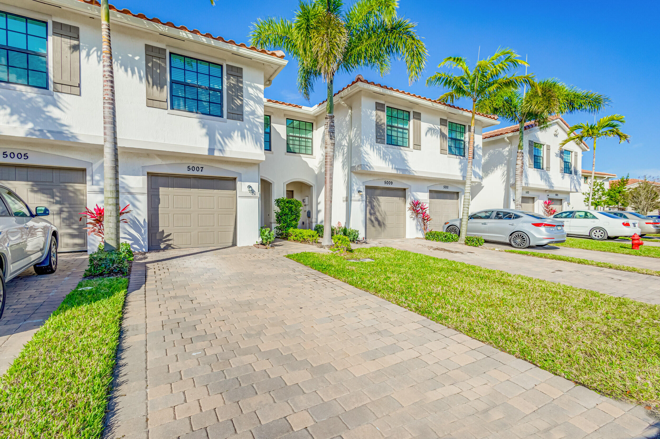 5007 Woods Edge, Riviera Beach FL 33410
