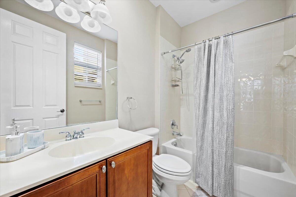 2020 Graden, Palm Beach Gardens FL 33410
