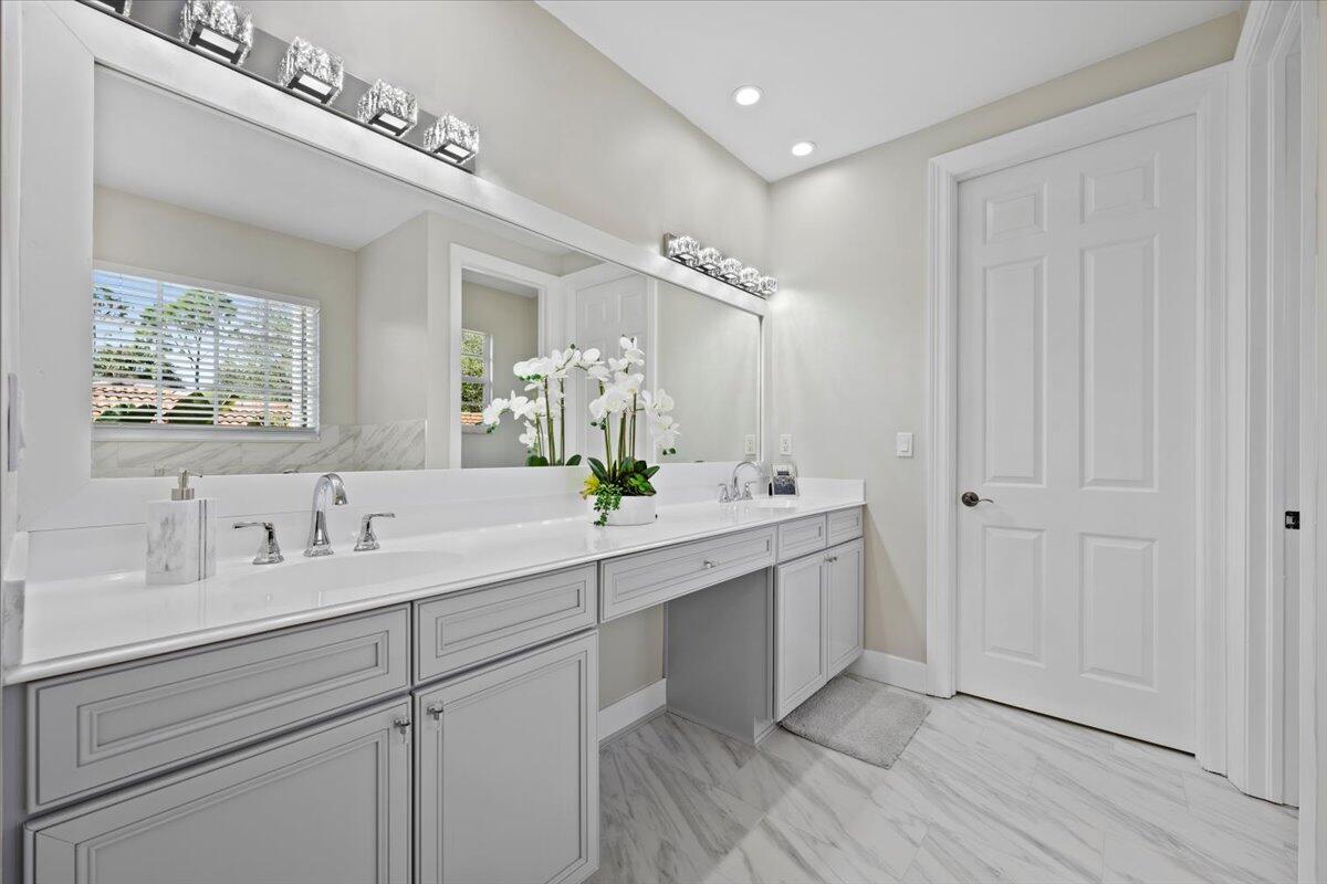 2020 Graden, Palm Beach Gardens FL 33410