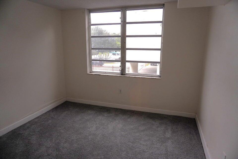 1250 NE 125th #216d, North Miami FL 33161