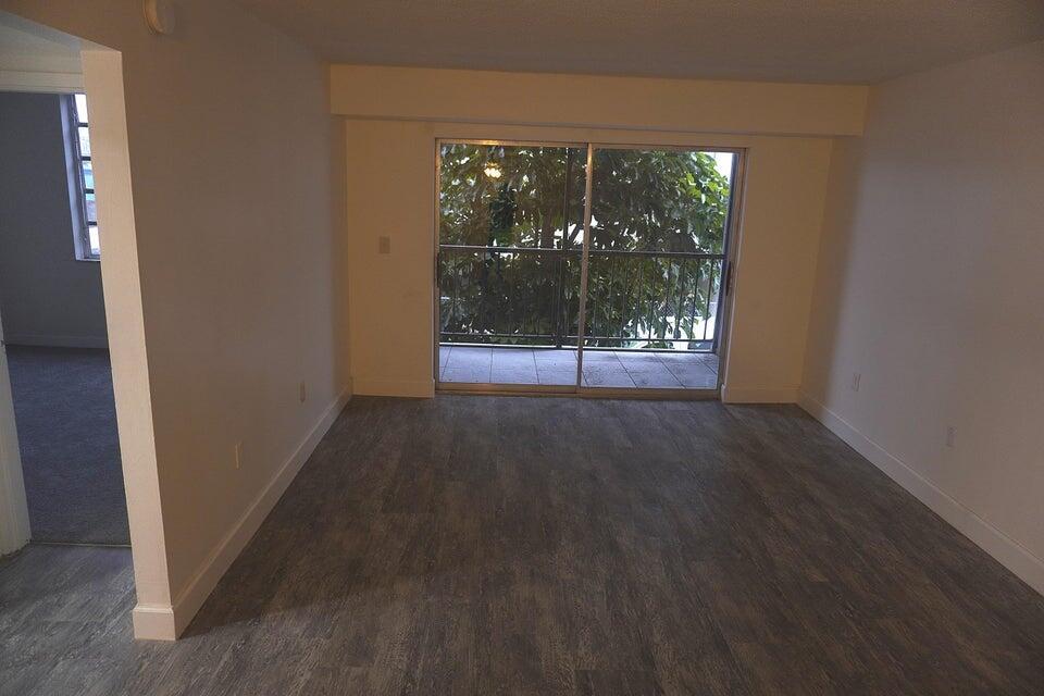 1250 NE 125th #216d, North Miami FL 33161