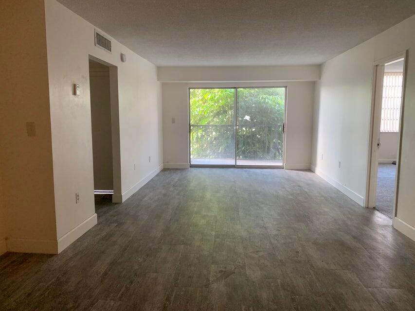 1250 NE 125th #216d, North Miami FL 33161